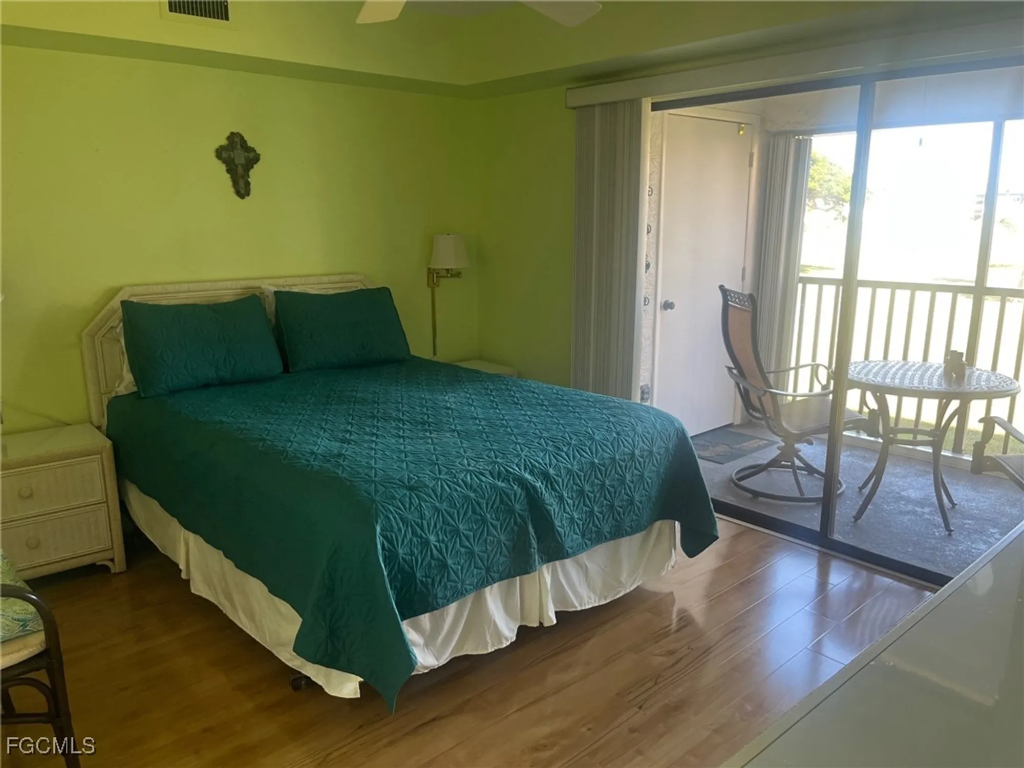 Property Slideshow image 12 of 36 | 7406 lake breeze dr 218, Fort Myers, FL, 33907