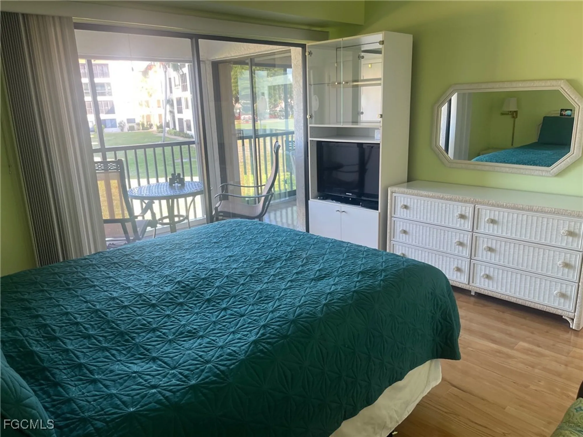 Property Slideshow image 13 of 36 | 7406 lake breeze dr 218, Fort Myers, FL, 33907