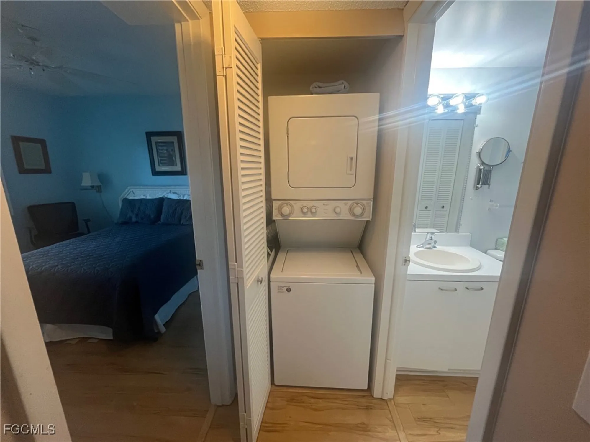 Property Slideshow image 5 of 36 | 7406 lake breeze dr 218, Fort Myers, FL, 33907