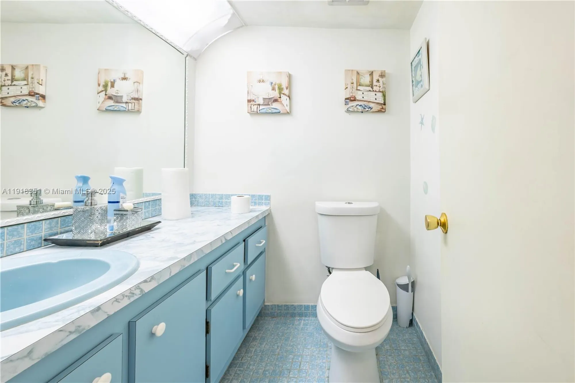 Property Slideshow image 18 of 31 | 4751 nw 21st st 210, Lauderhill, FL, 33313