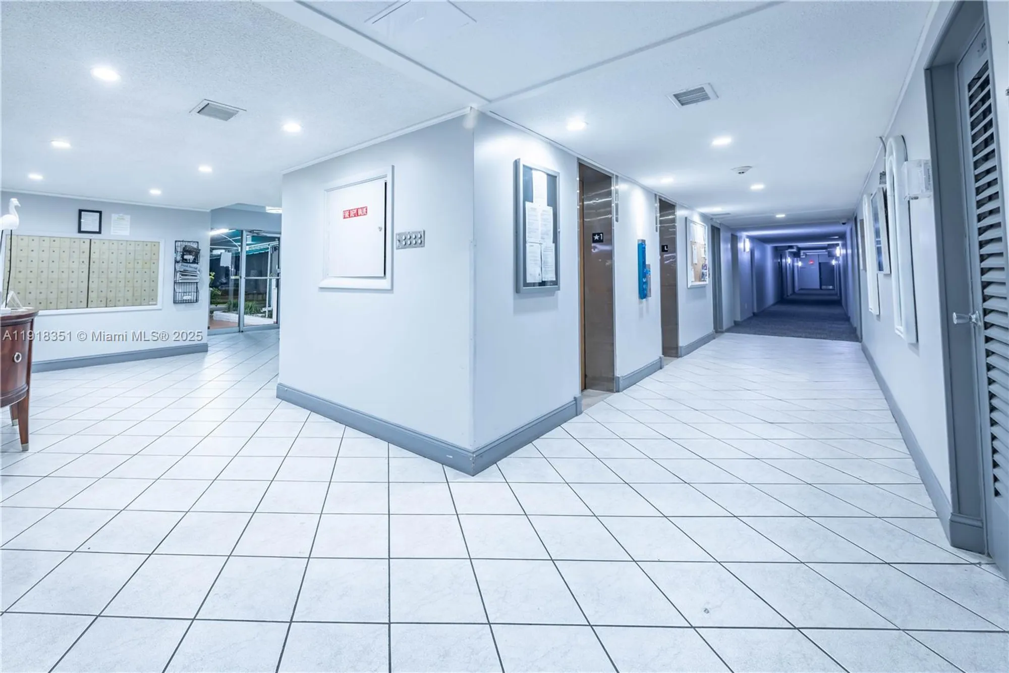 Property Slideshow image 23 of 31 | 4751 nw 21st st 210, Lauderhill, FL, 33313