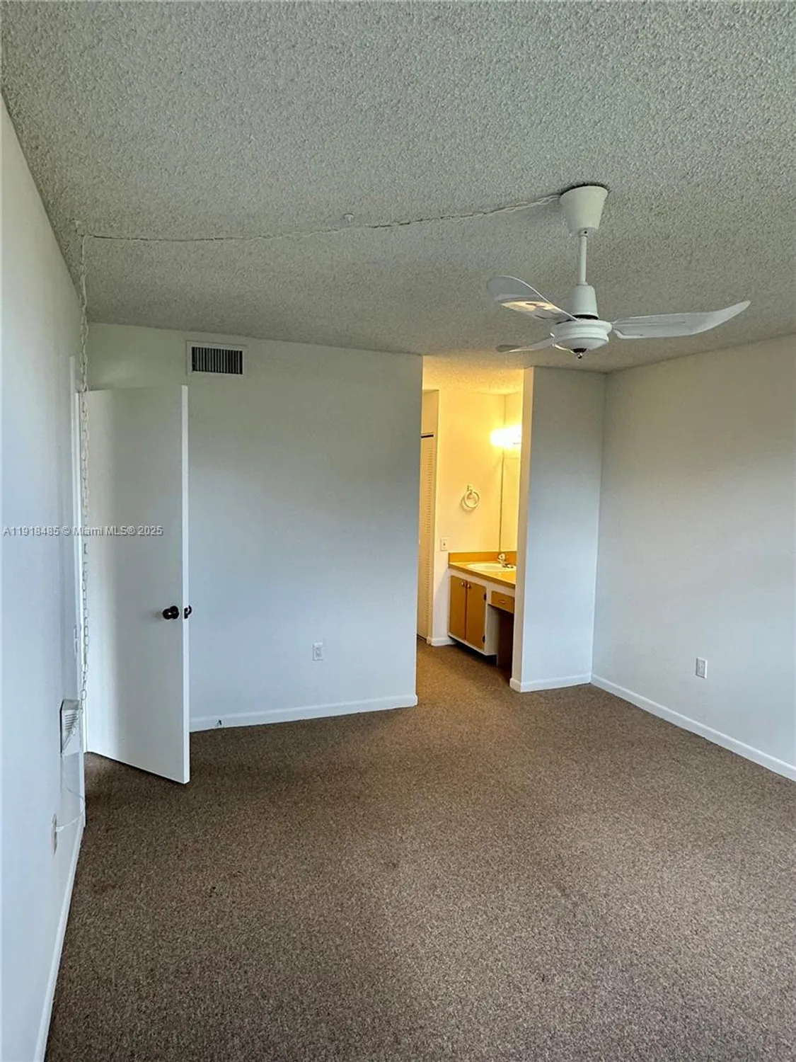 Property Slideshow image 18 of 34 | 9101 lime bay blvd 302, Tamarac, FL, 33321