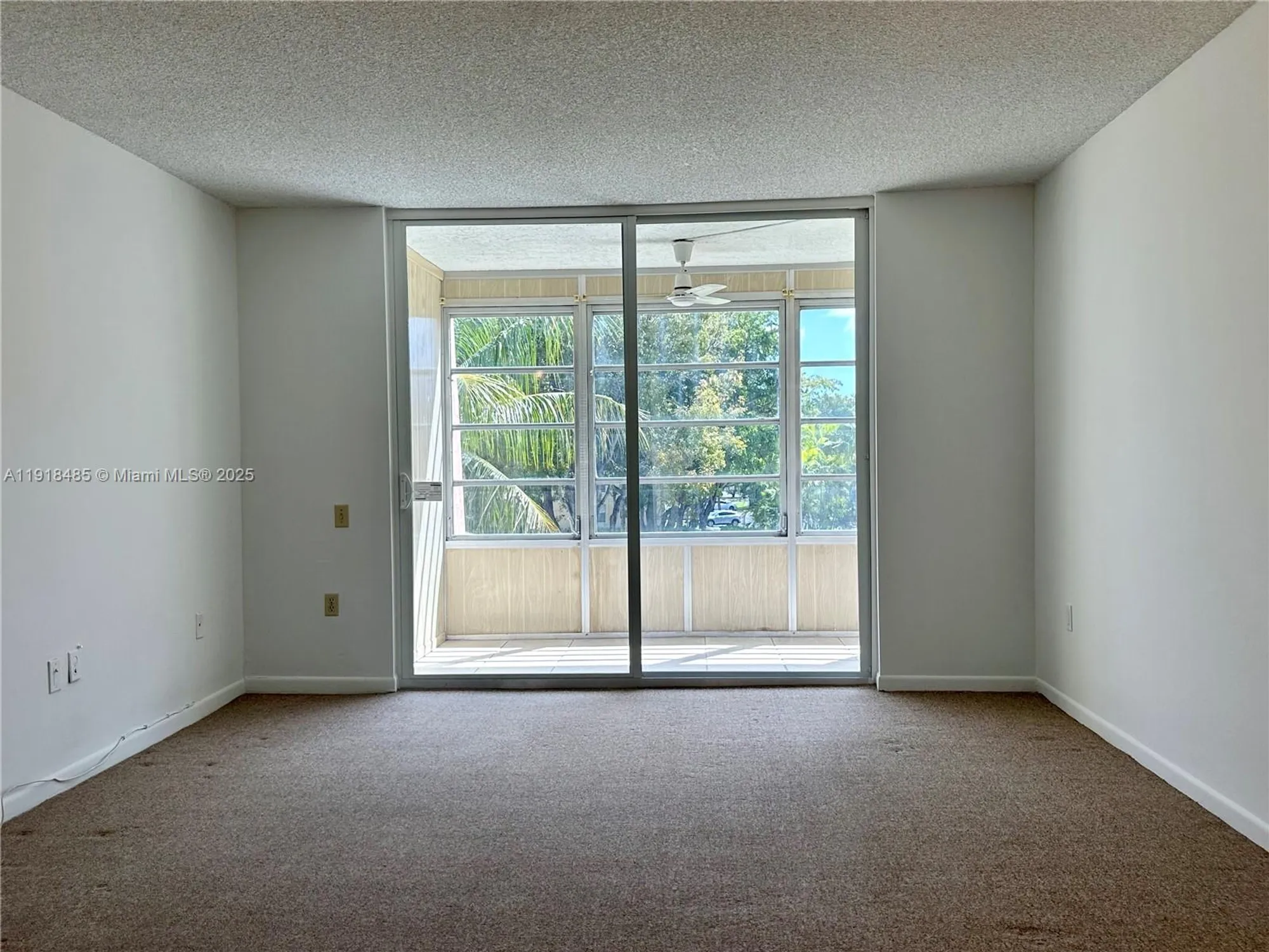 Property Slideshow image 12 of 34 | 9101 lime bay blvd 302, Tamarac, FL, 33321