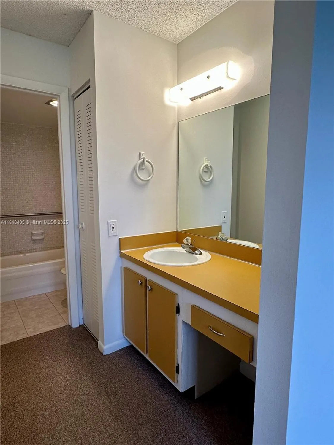 Property Slideshow image 21 of 34 | 9101 lime bay blvd 302, Tamarac, FL, 33321