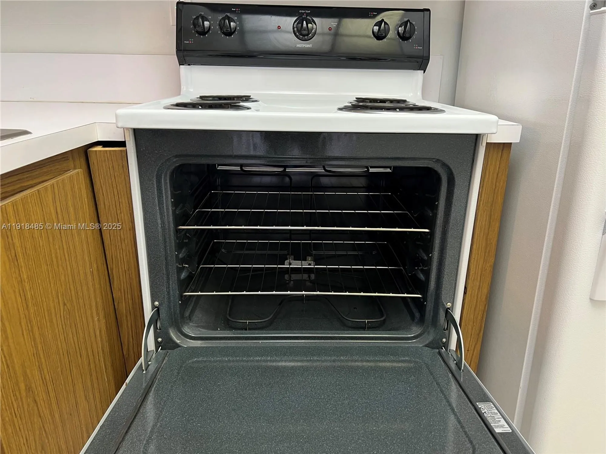 Property Slideshow image 6 of 34 | 9101 lime bay blvd 302, Tamarac, FL, 33321