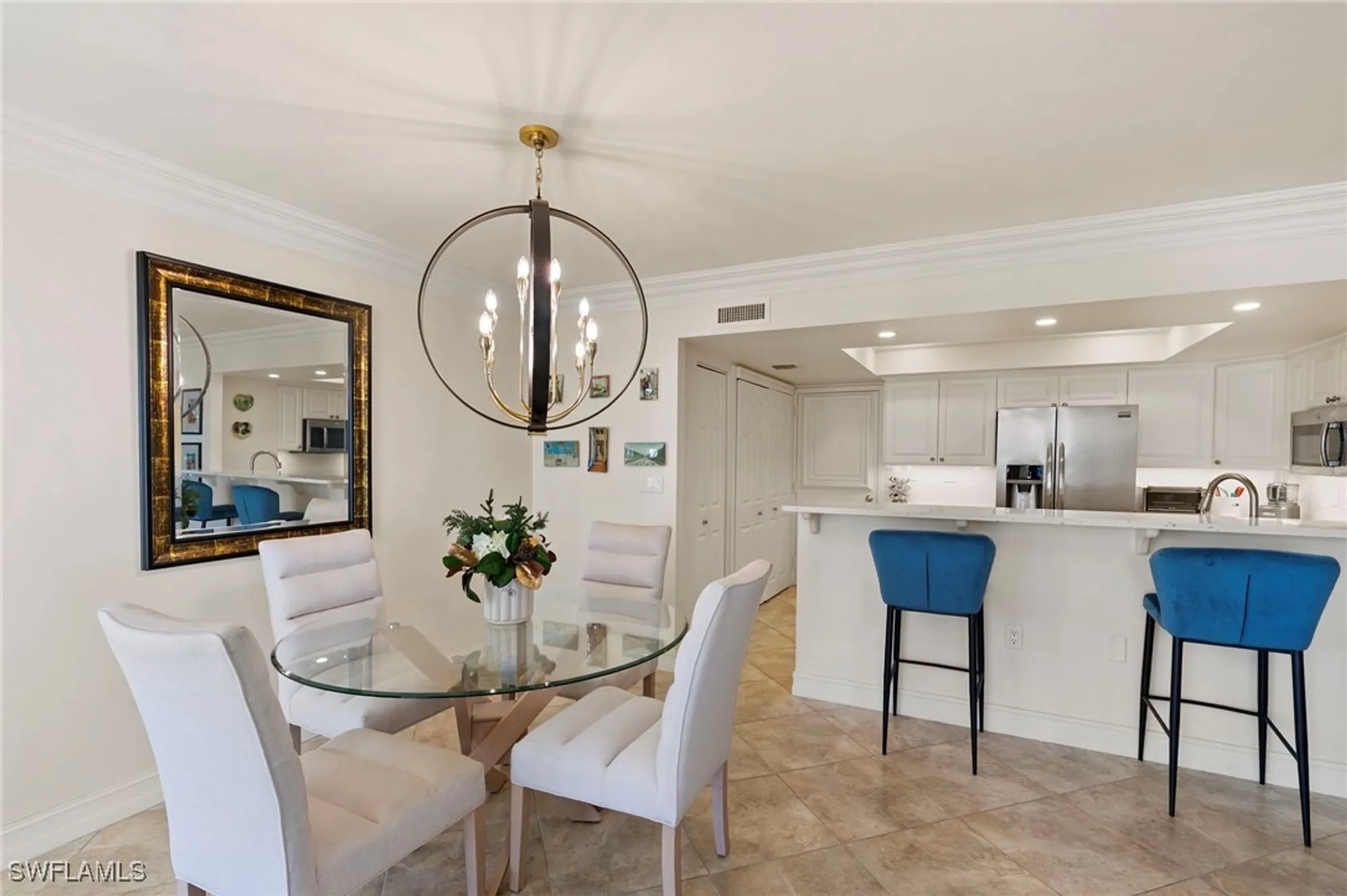 Property Slideshow image 12 of 45 | 3115 gulf shore blvd 501s, Naples, FL, 34103