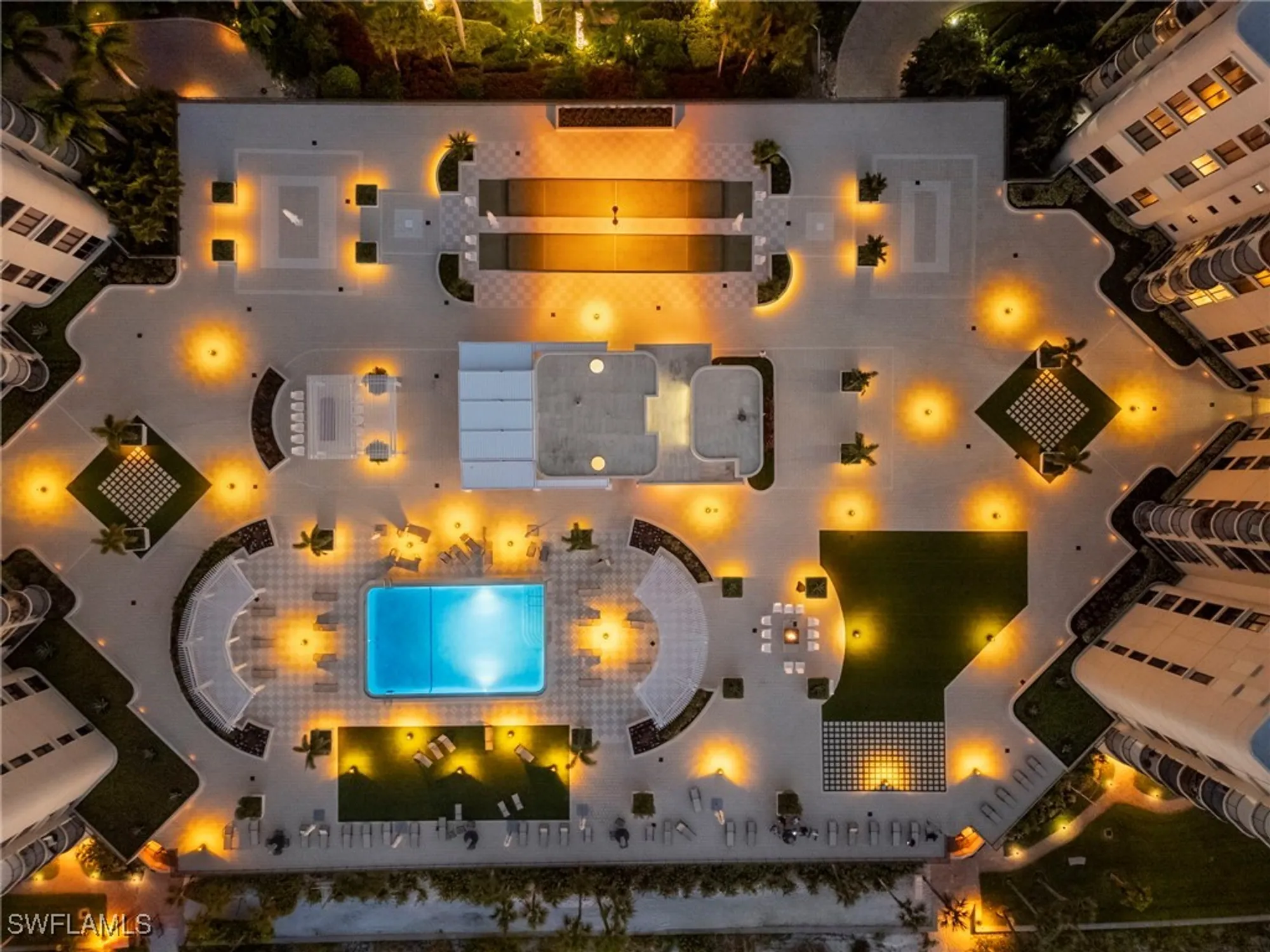 Property Slideshow image 24 of 45 | 3115 gulf shore blvd 501s, Naples, FL, 34103