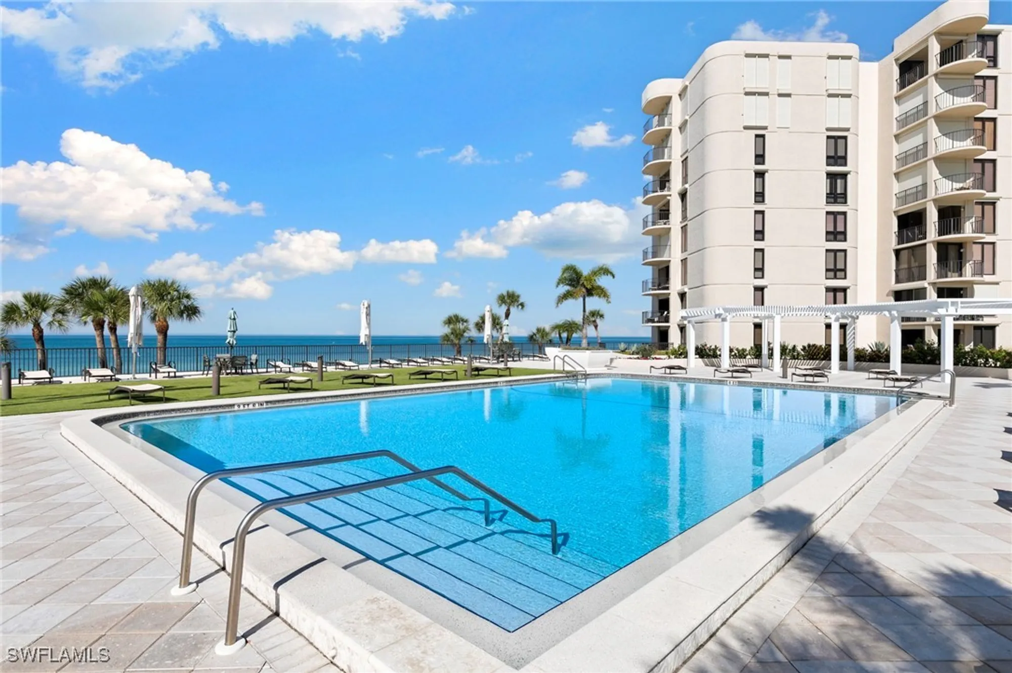 Property Slideshow image 26 of 45 | 3115 gulf shore blvd 501s, Naples, FL, 34103