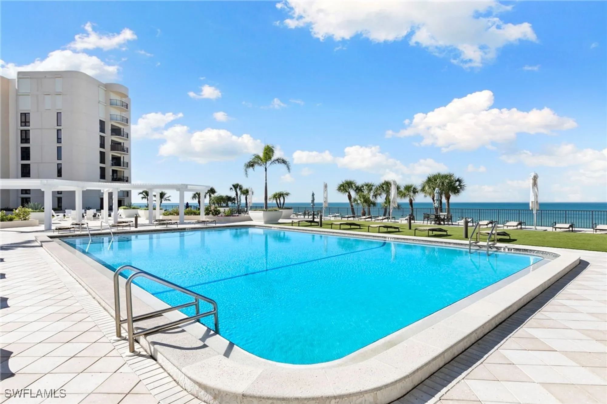 Property Slideshow image 27 of 45 | 3115 gulf shore blvd 501s, Naples, FL, 34103