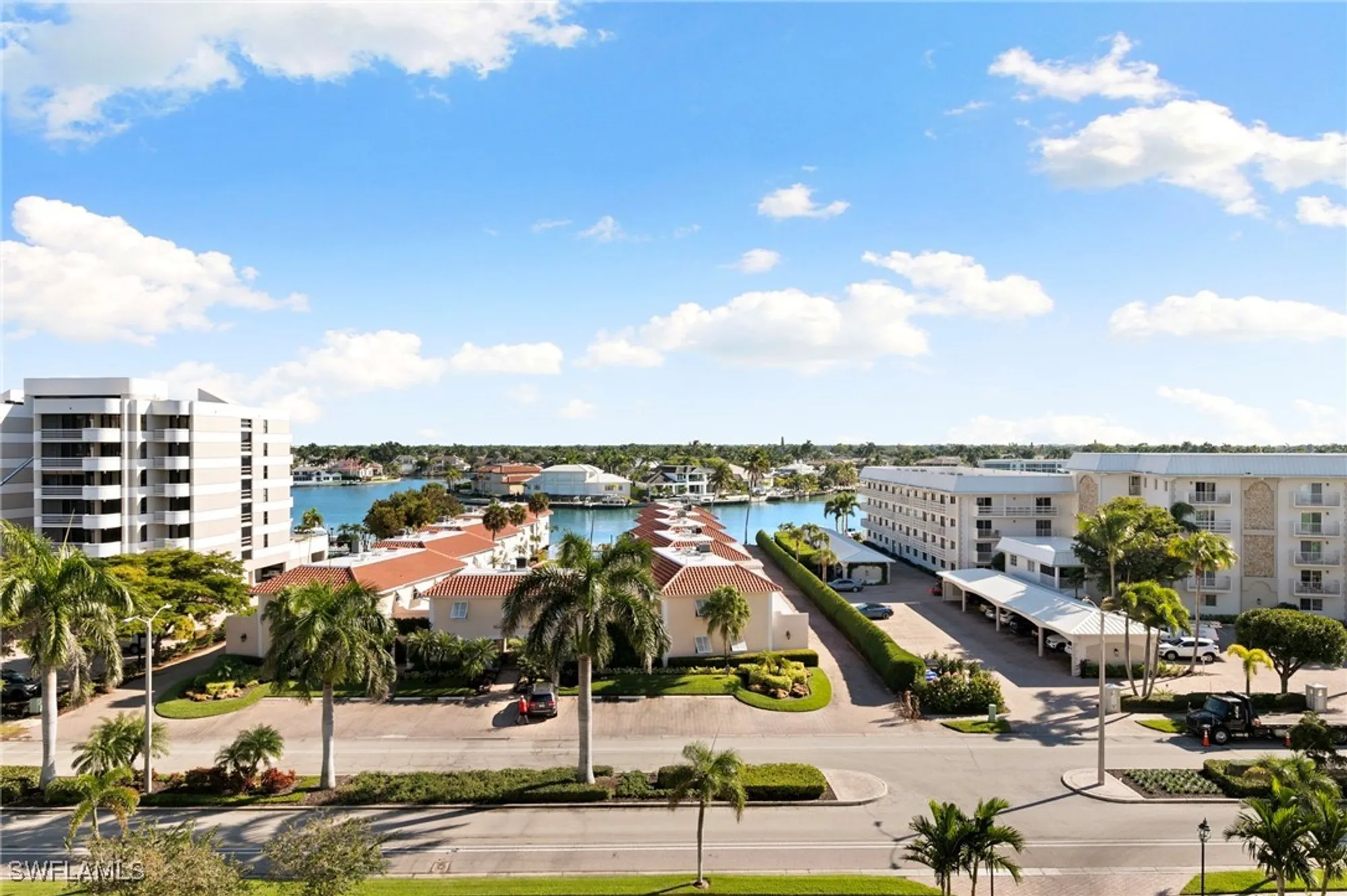 Property Slideshow image 7 of 45 | 3115 gulf shore blvd 501s, Naples, FL, 34103