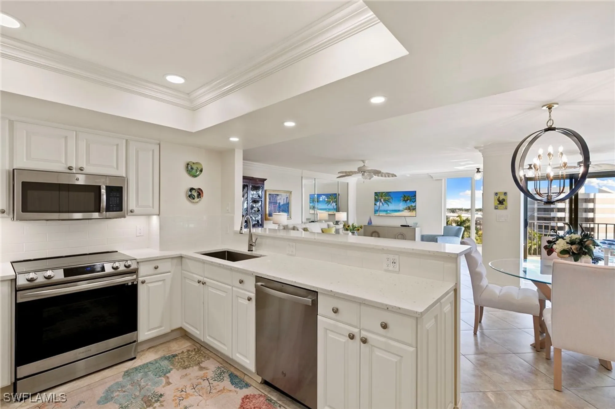 Property Slideshow image 9 of 45 | 3115 gulf shore blvd 501s, Naples, FL, 34103