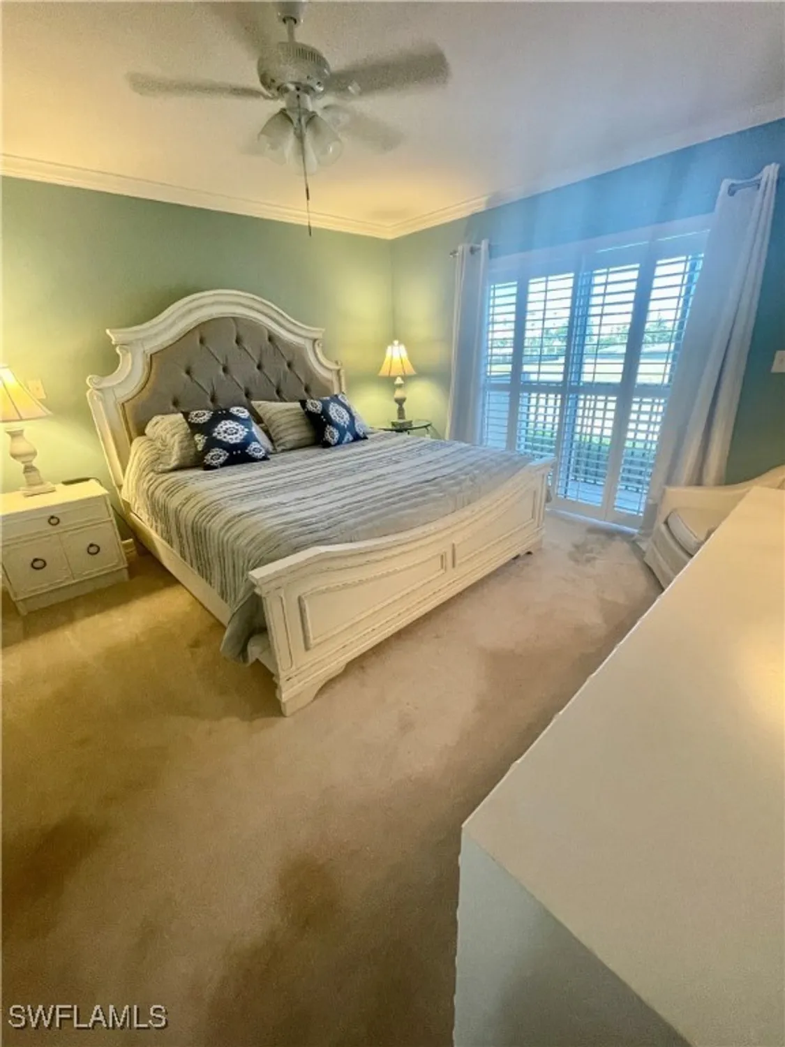 Property Slideshow image 14 of 21 | 3200 gulf shore blvd n blvd 204, Naples, FL, 34103