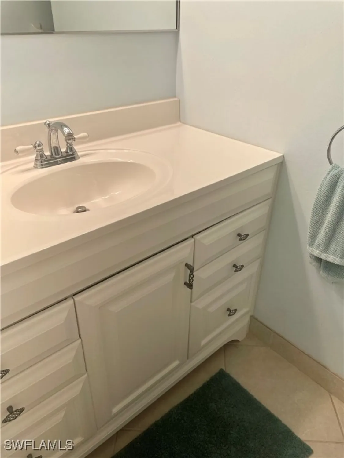 Property Slideshow image 15 of 21 | 3200 gulf shore blvd n blvd 204, Naples, FL, 34103