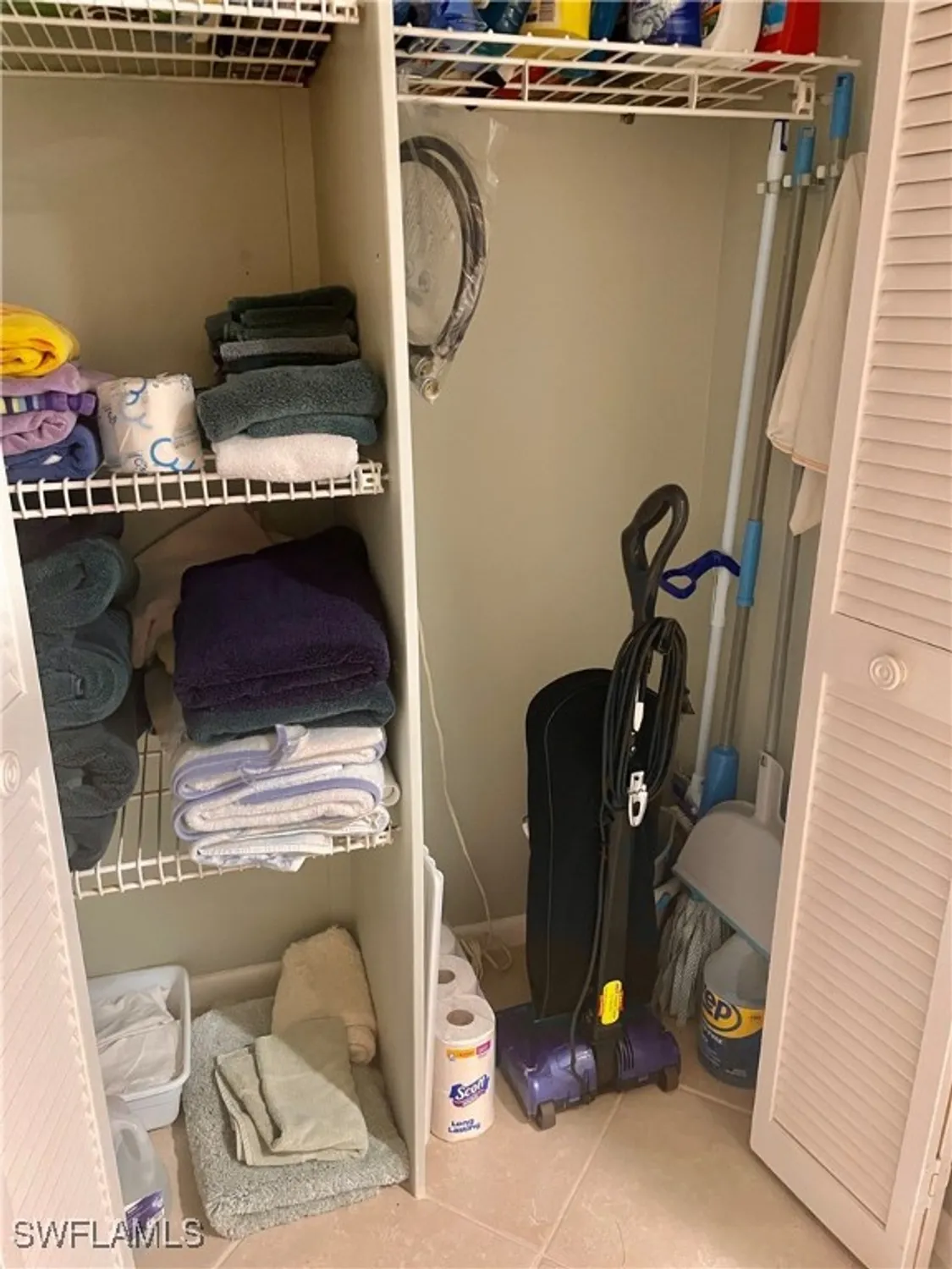 Property Slideshow image 20 of 21 | 3200 gulf shore blvd n blvd 204, Naples, FL, 34103