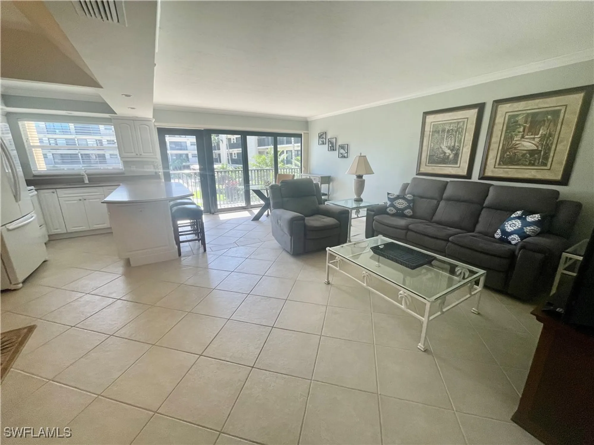 Property Slideshow image 7 of 21 | 3200 gulf shore blvd n blvd 204, Naples, FL, 34103