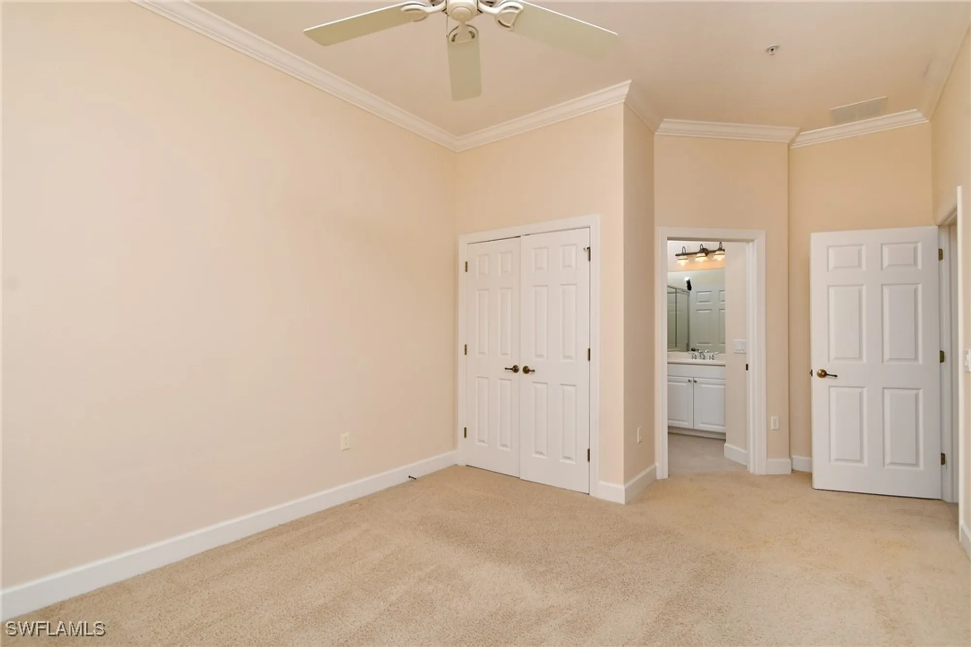 Property Slideshow image 11 of 50 | 8051 players cove dr 202, Naples, FL, 34113