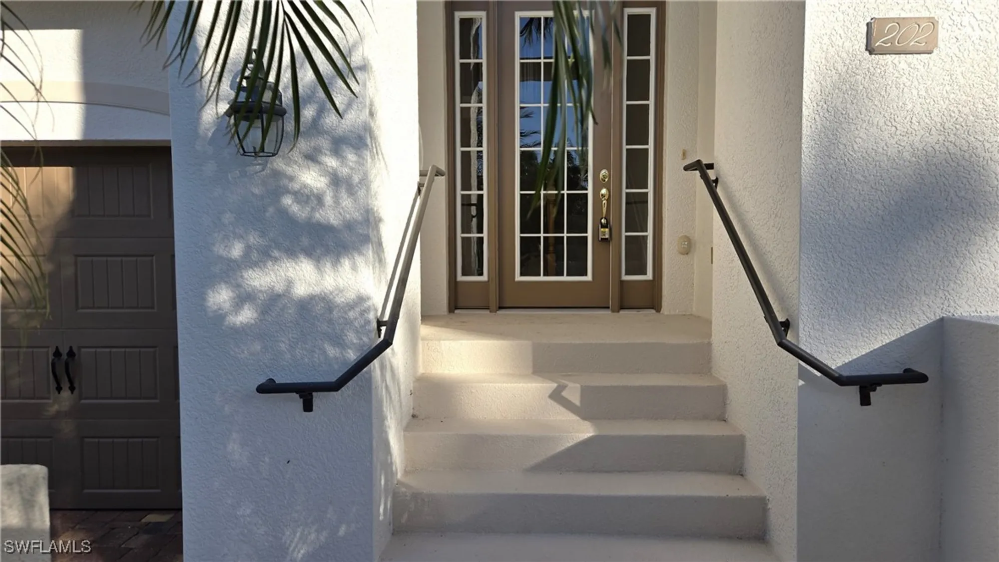 Property Slideshow image 5 of 50 | 8051 players cove dr 202, Naples, FL, 34113