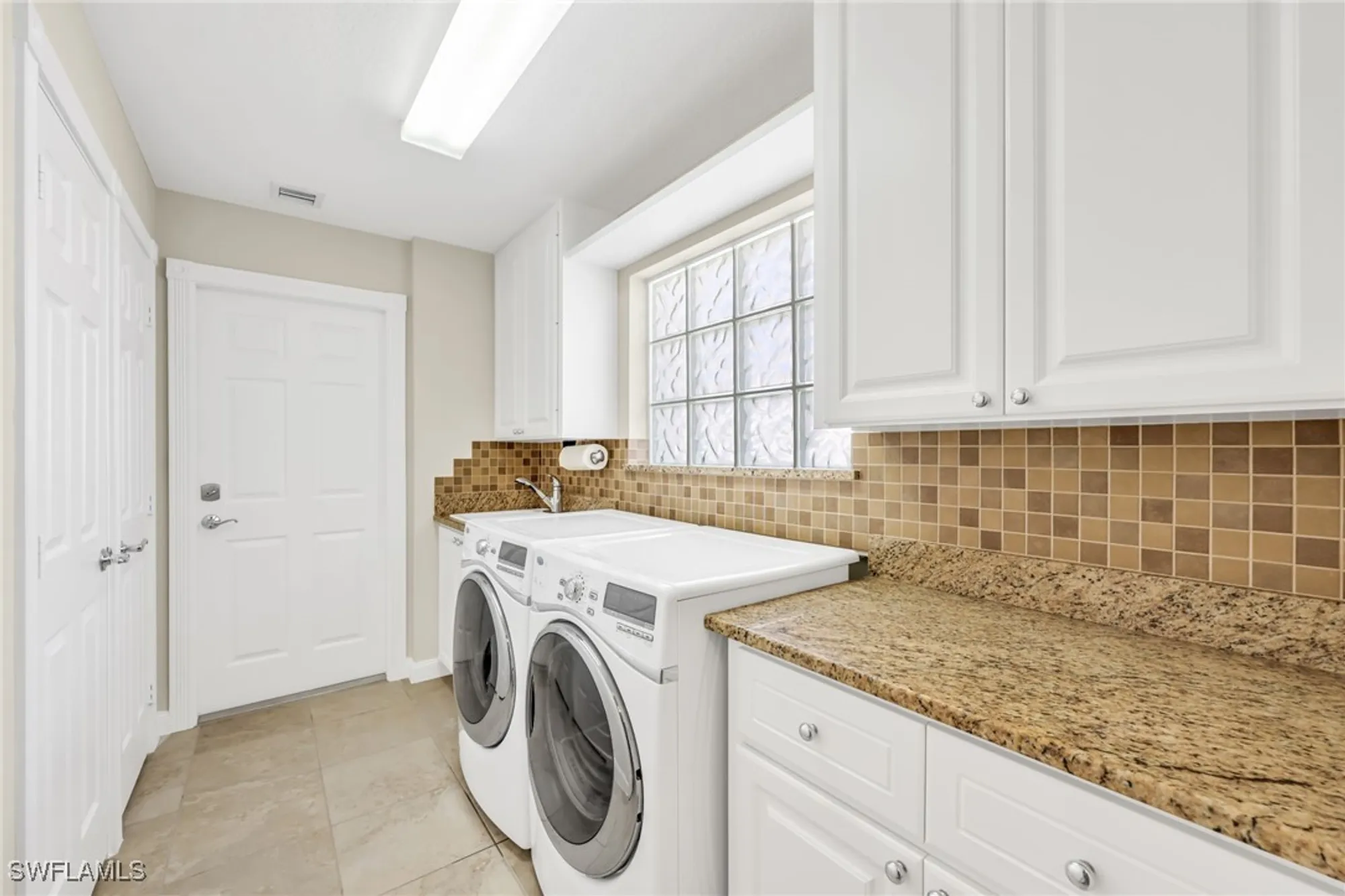 Property Slideshow image 17 of 42 | 7653 rozzini ln, Naples, FL, 34114