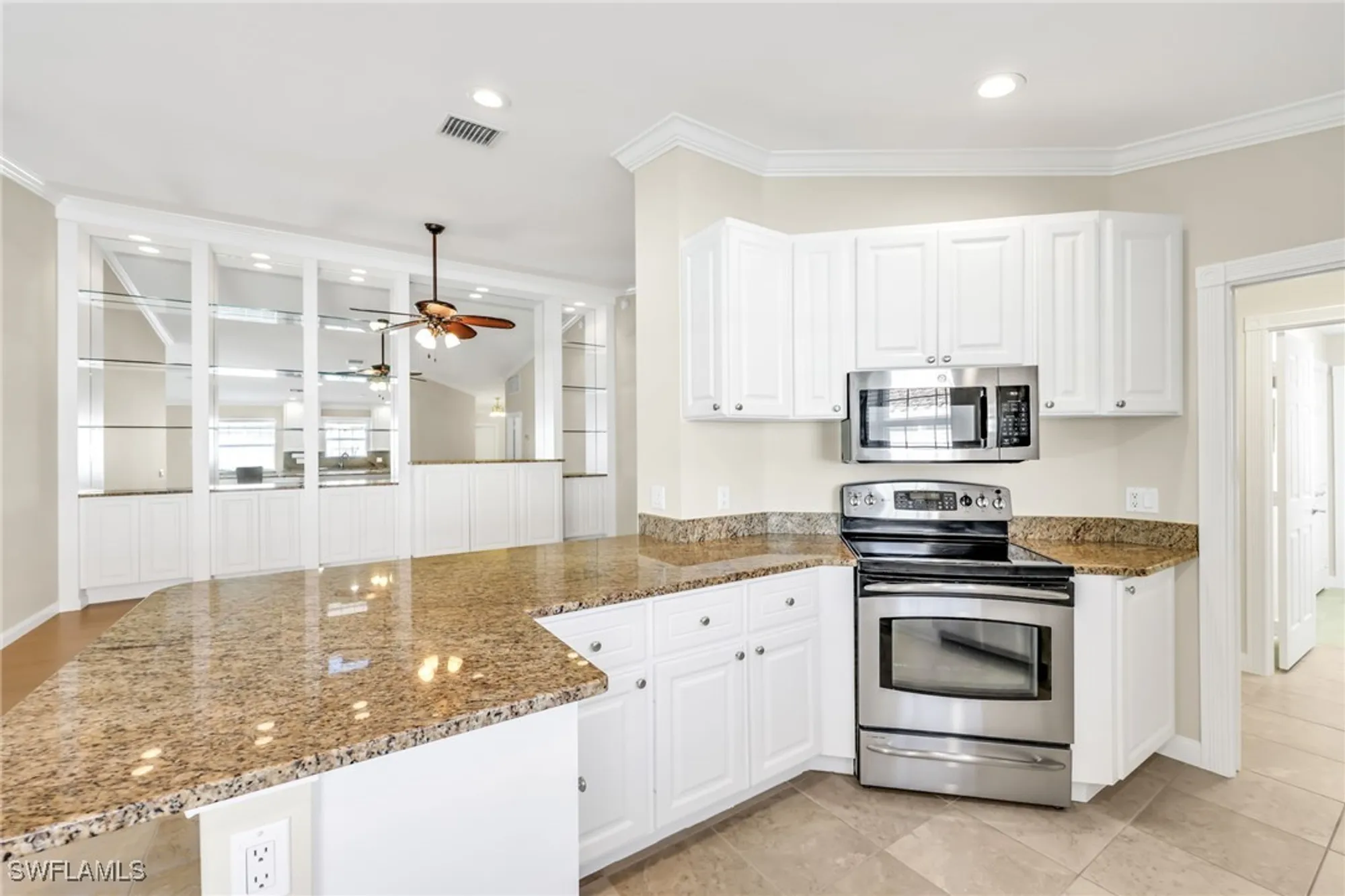 Property Slideshow image 4 of 42 | 7653 rozzini ln, Naples, FL, 34114