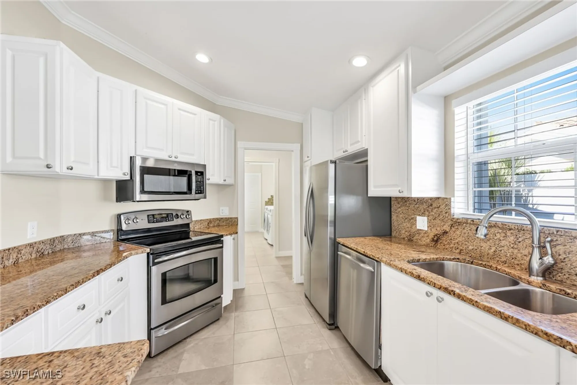 Property Slideshow image 5 of 42 | 7653 rozzini ln, Naples, FL, 34114