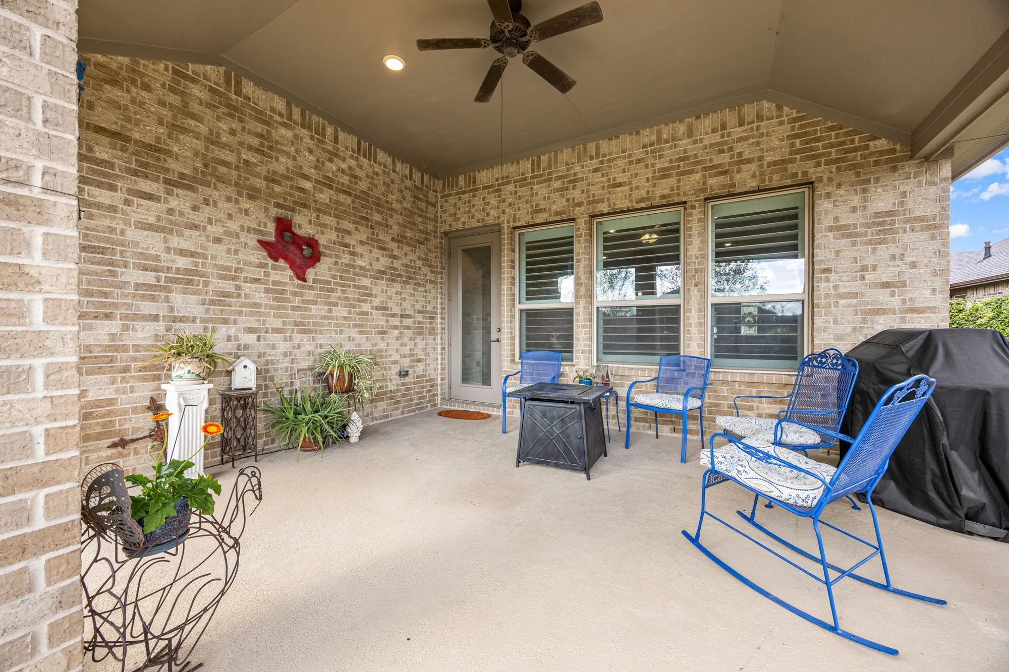 Property Slideshow image 25 of 30 | 29007 coffee mill ln, Fulshear, TX, 77441