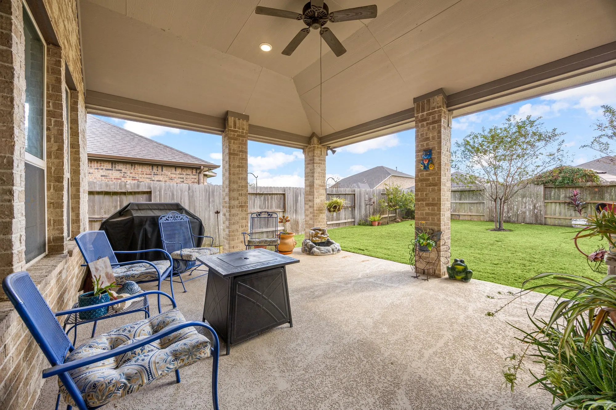 Property Slideshow image 26 of 30 | 29007 coffee mill ln, Fulshear, TX, 77441