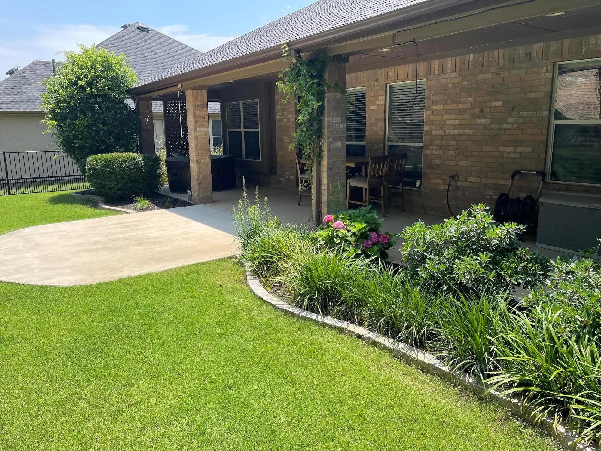 Property Slideshow image 23 of 28 | 9700 applewood trl, Denton, TX, 76207