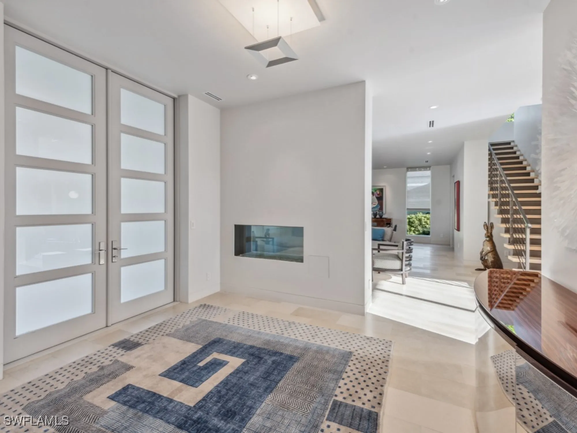 Property Slideshow image 4 of 50 | 440 spinnaker dr, Naples, FL, 34102