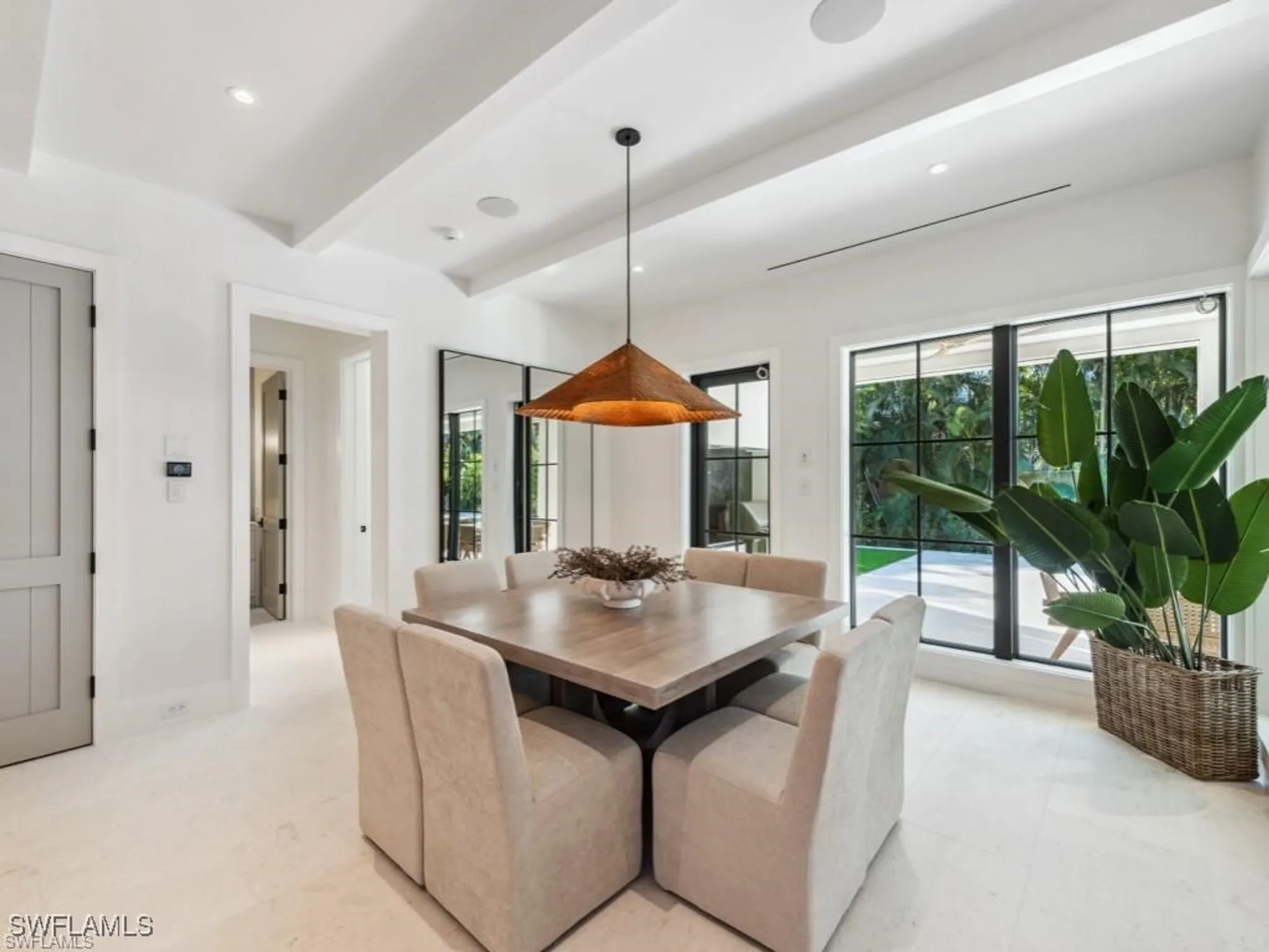 Property Slideshow image 13 of 50 | 424 spinnaker dr, Naples, FL, 34102