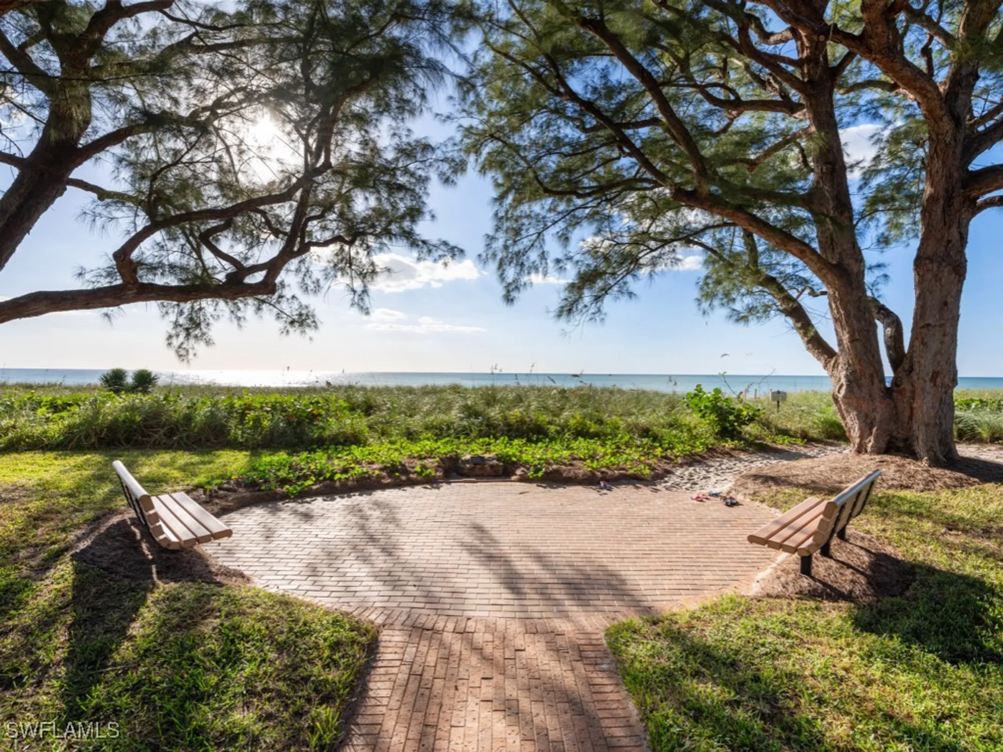 Property Slideshow image 46 of 50 | 424 spinnaker dr, Naples, FL, 34102