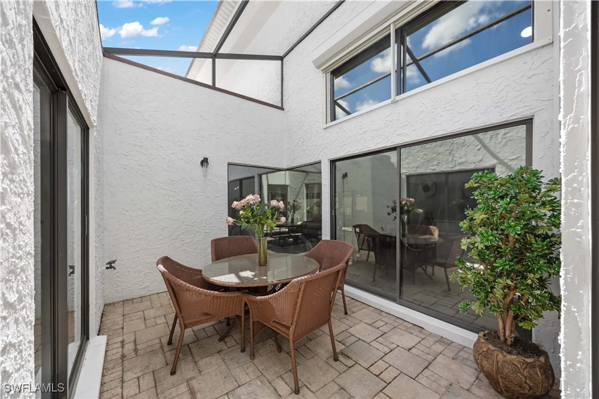 Property Slideshow image 17 of 35 | 588 tierra mar ln # 23, Naples, FL, 34108