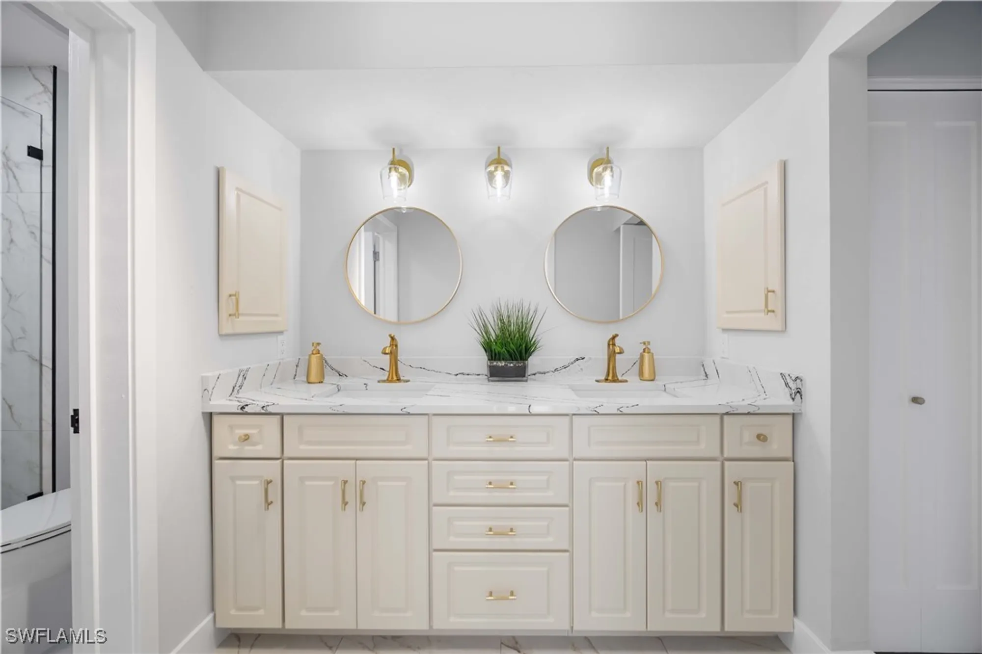 Property Slideshow image 19 of 35 | 588 tierra mar ln # 23, Naples, FL, 34108