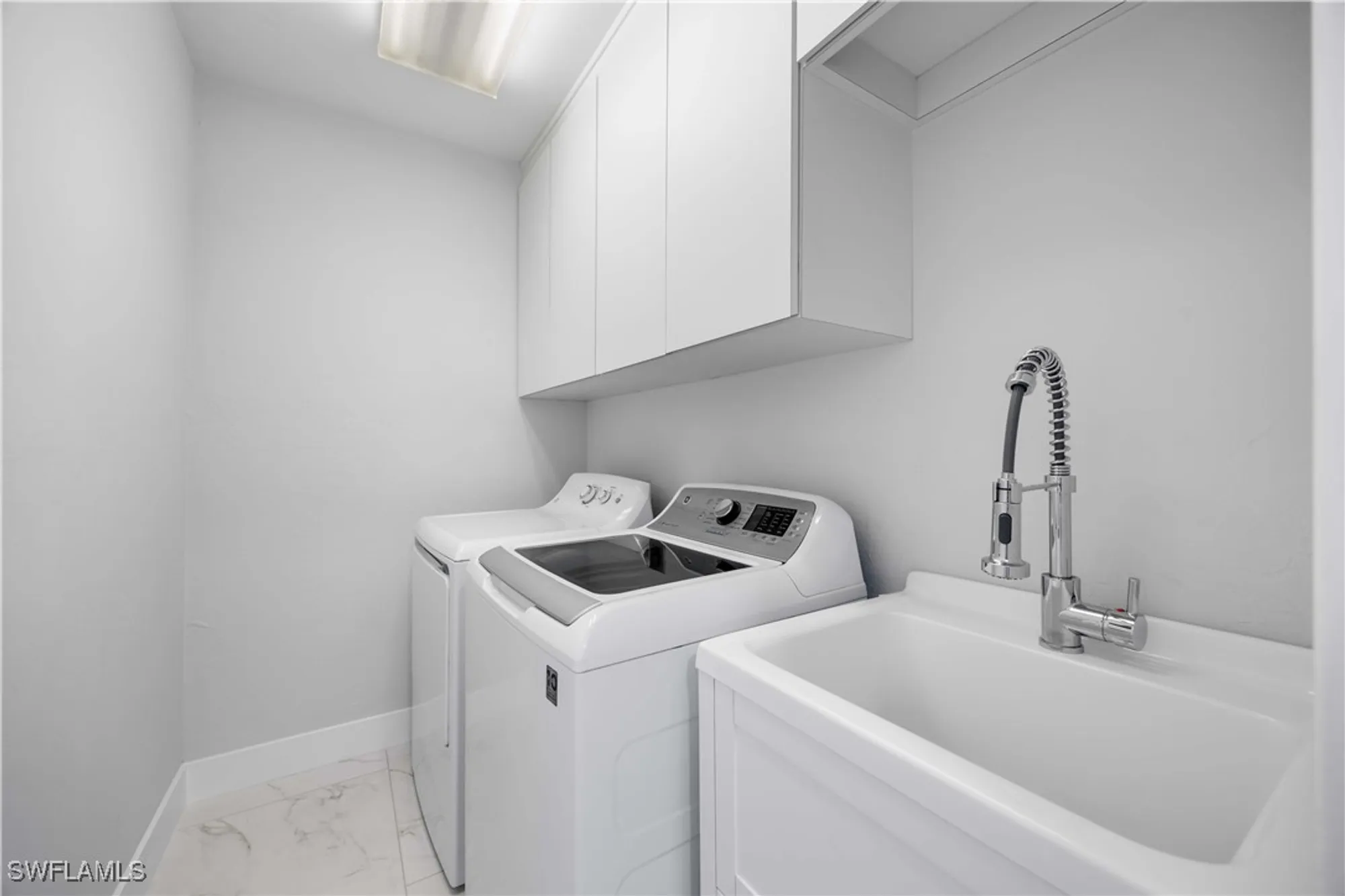 Property Slideshow image 27 of 35 | 588 tierra mar ln # 23, Naples, FL, 34108