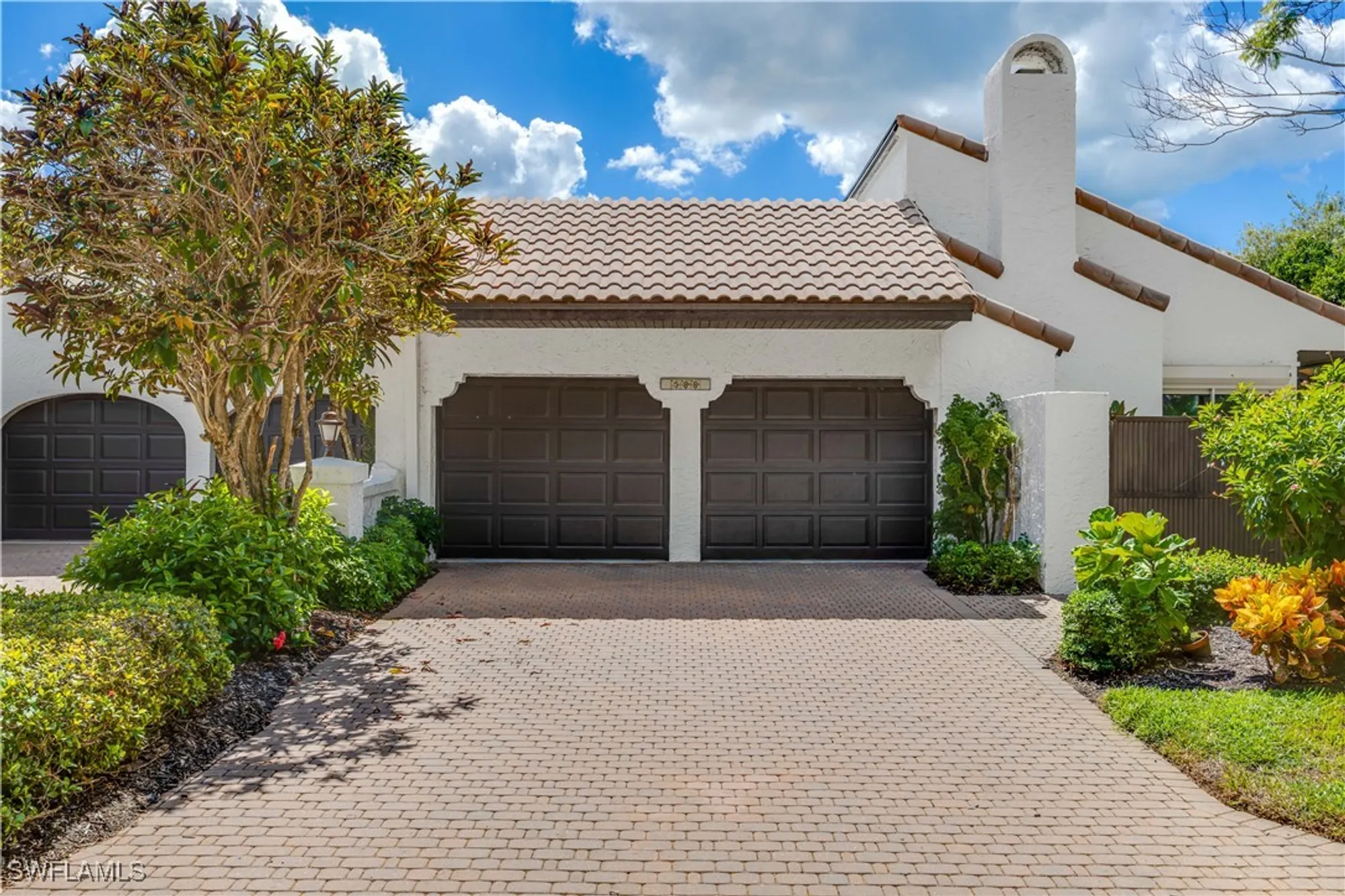 Property Slideshow image 2 of 35 | 588 tierra mar ln # 23, Naples, FL, 34108