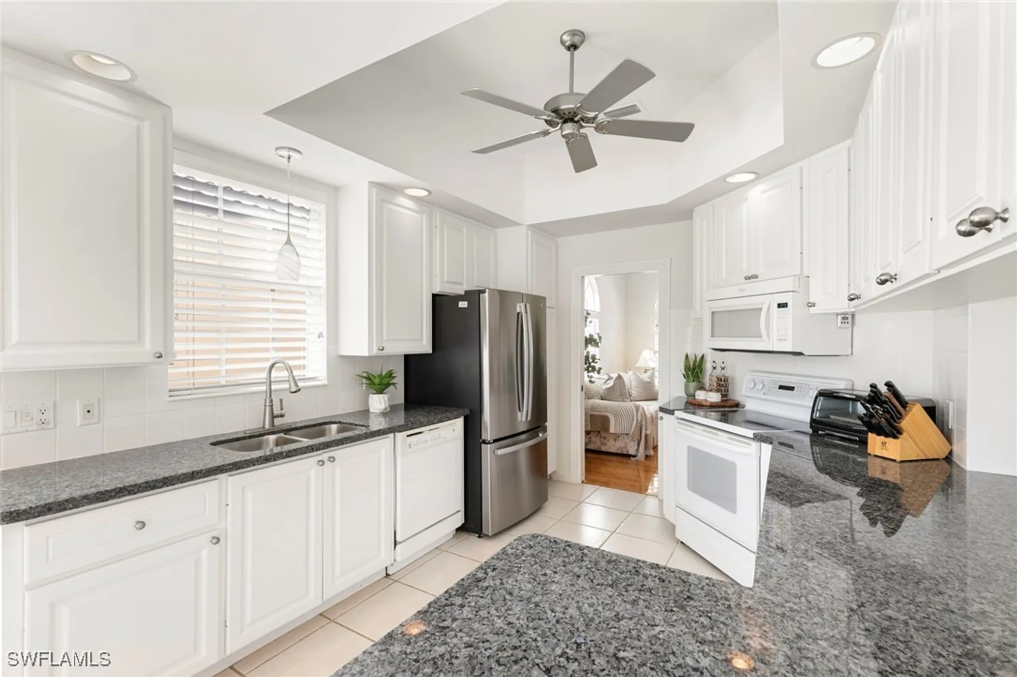 Property Slideshow image 14 of 49 | 3812 valentia way, Naples, FL, 34119