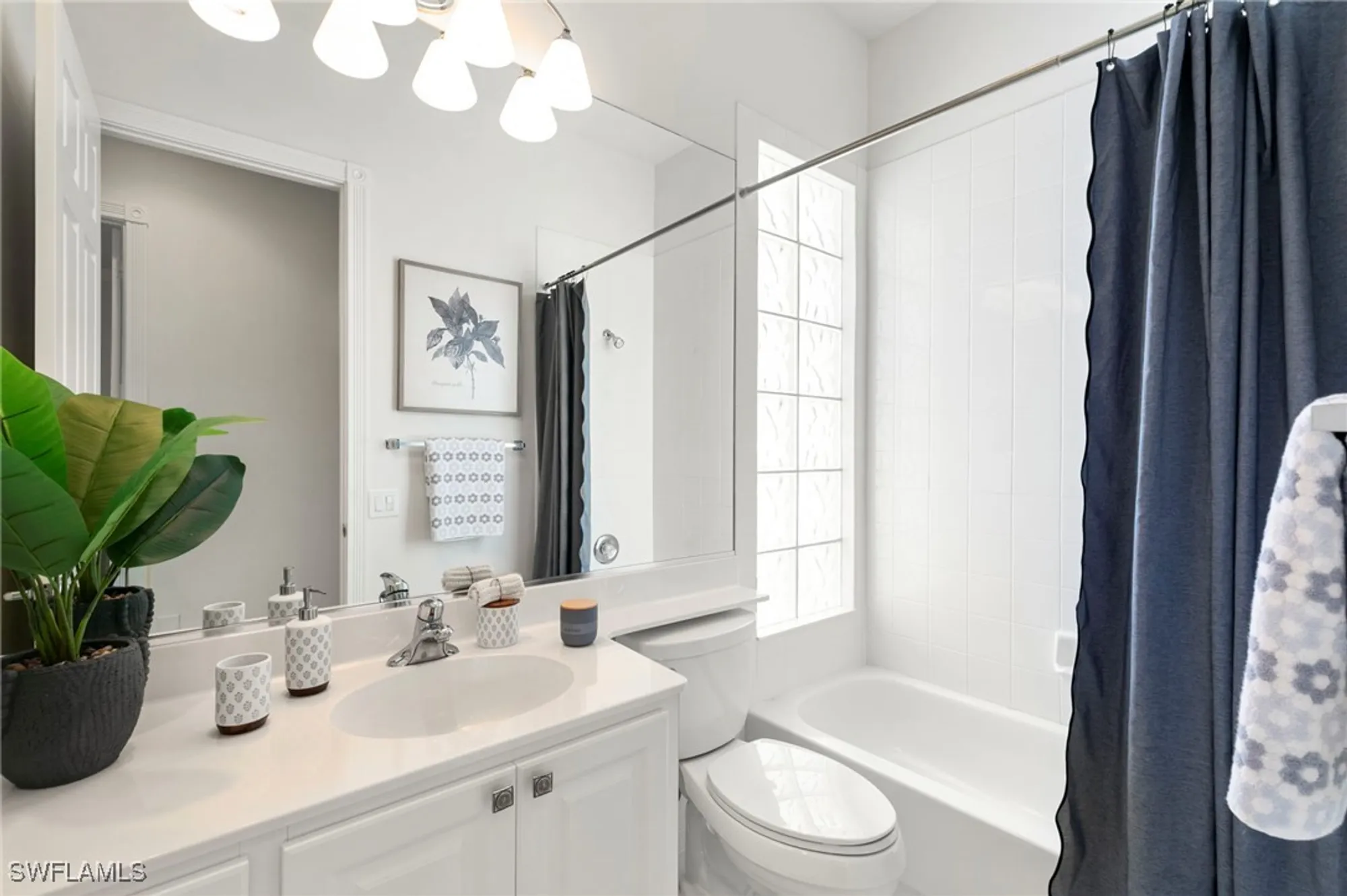 Property Slideshow image 25 of 49 | 3812 valentia way, Naples, FL, 34119