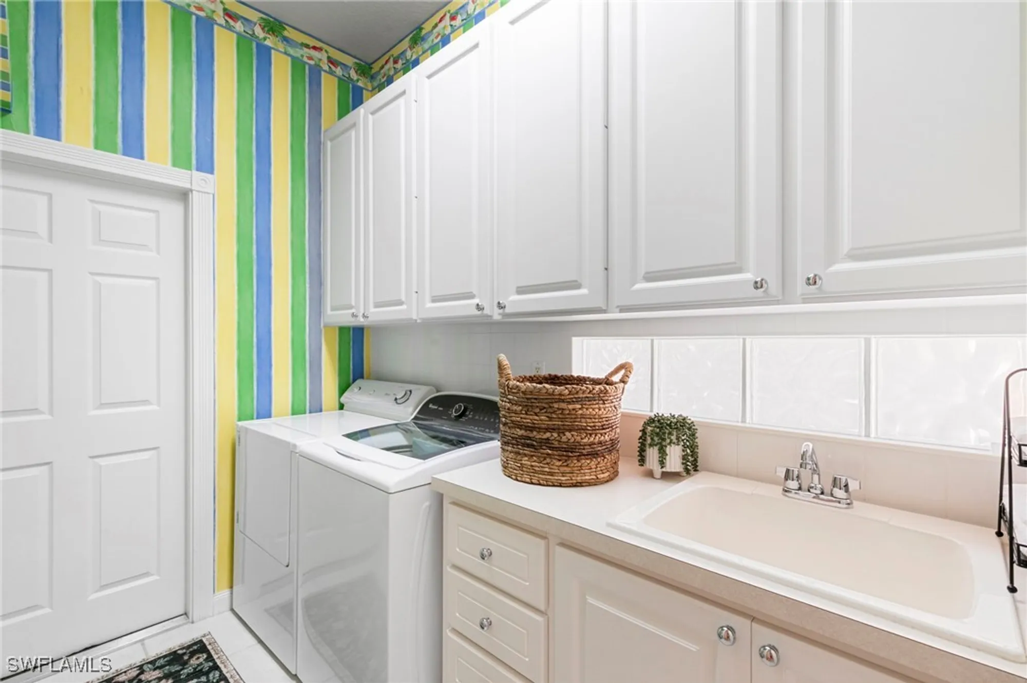 Property Slideshow image 26 of 49 | 3812 valentia way, Naples, FL, 34119