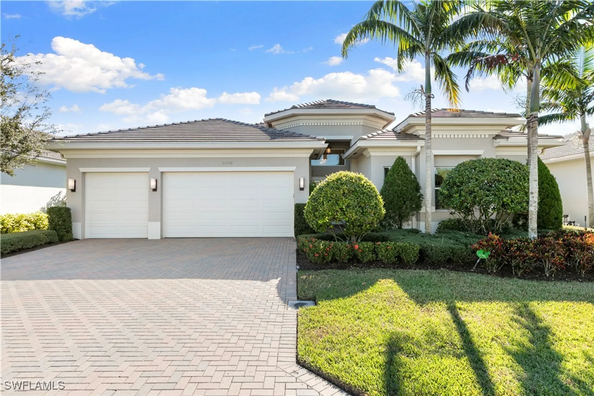 Property Slideshow image 2 of 50 | 28340 turin ct, Bonita Springs, FL, 34135