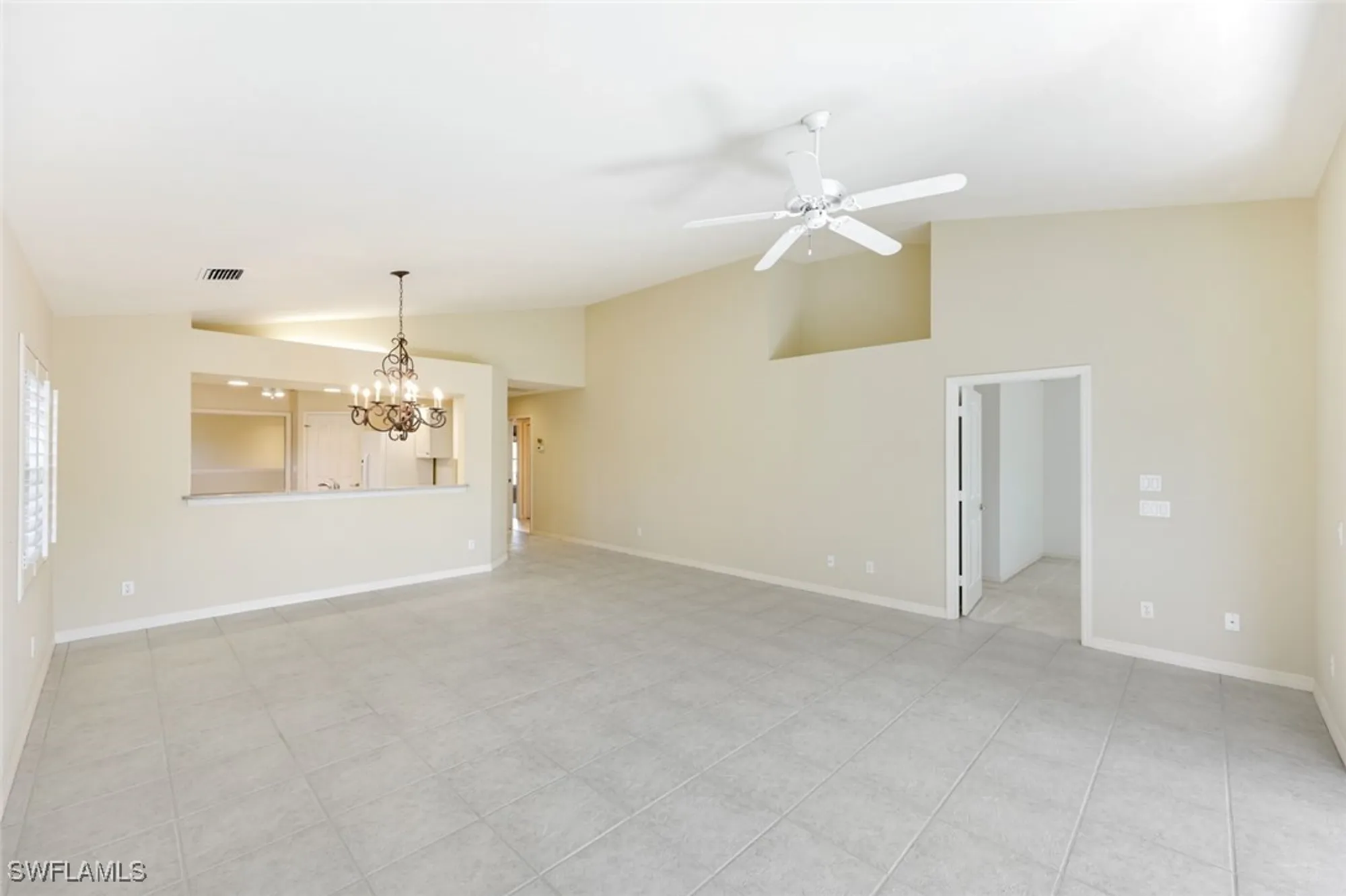 Property Slideshow image 11 of 20 | 6210 reserve cir 504, Naples, FL, 34119