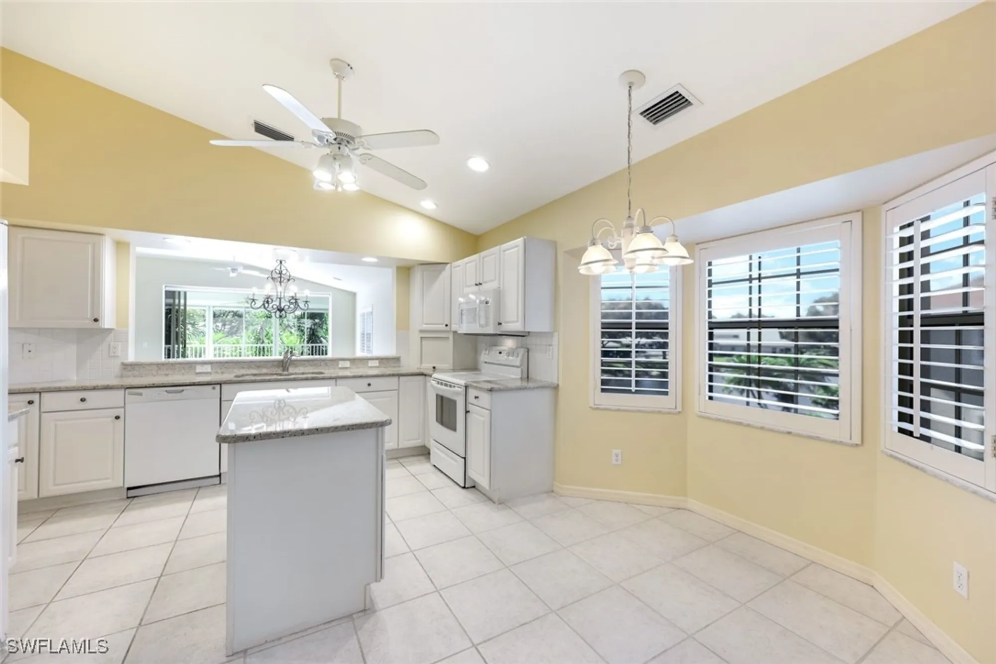 Property Slideshow image 5 of 20 | 6210 reserve cir 504, Naples, FL, 34119