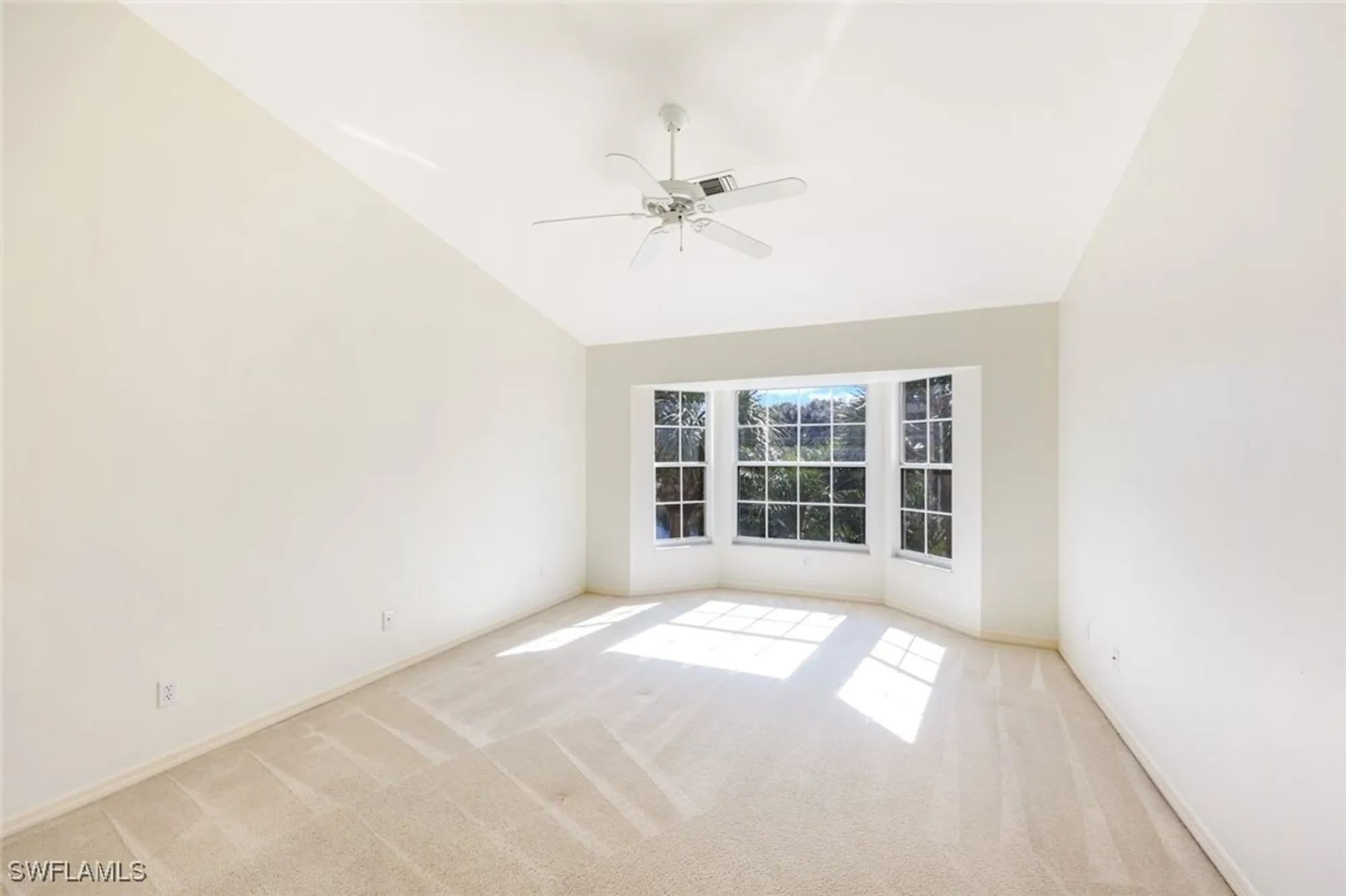 Property Slideshow image 7 of 20 | 6210 reserve cir 504, Naples, FL, 34119
