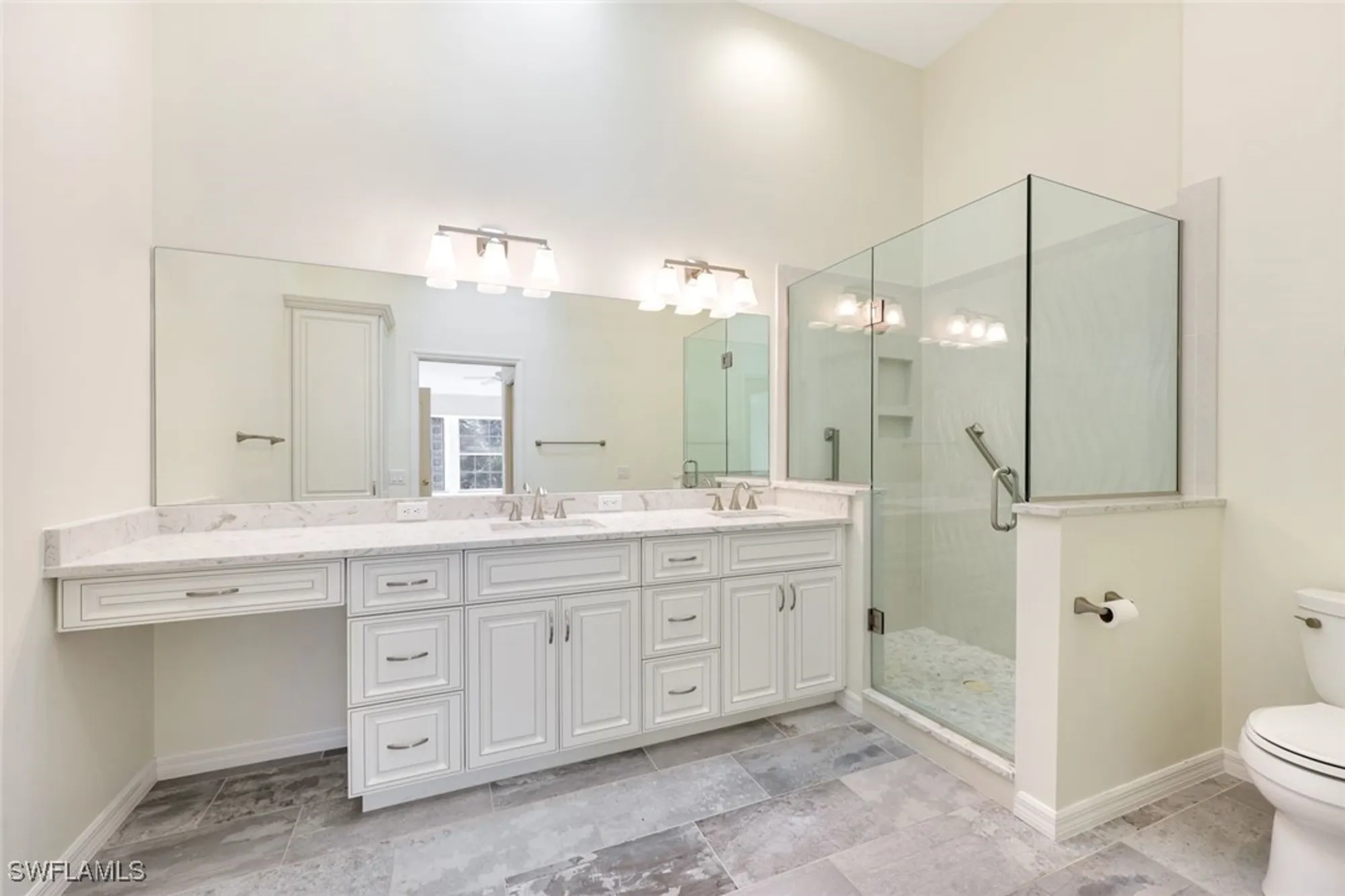 Property Slideshow image 8 of 20 | 6210 reserve cir 504, Naples, FL, 34119