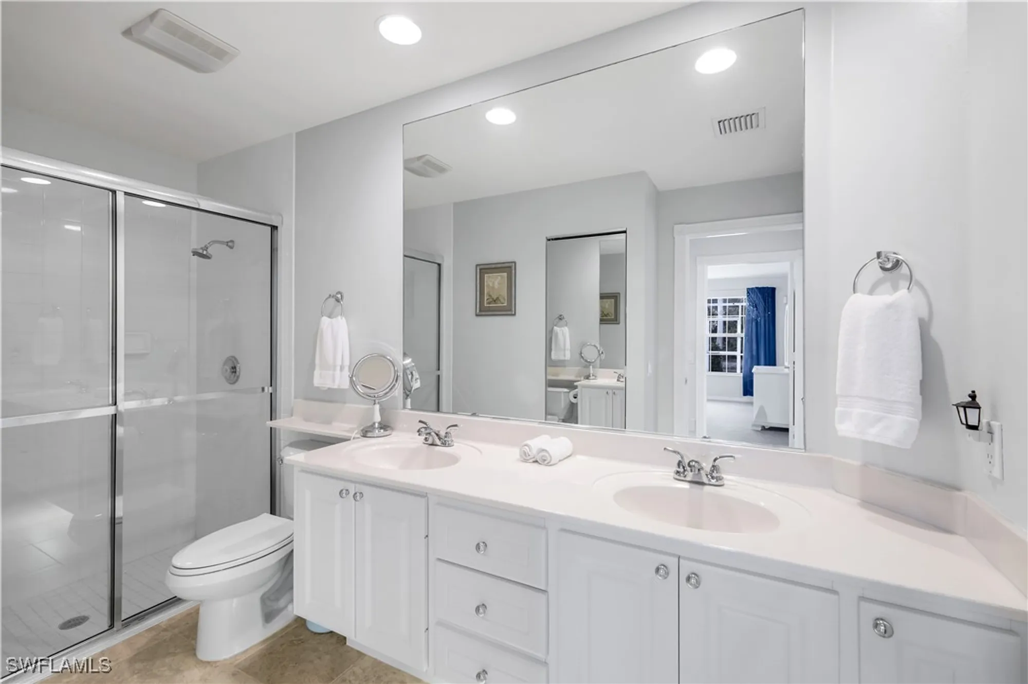 Property Slideshow image 14 of 44 | 28245 islet trl, Bonita Springs, FL, 34135