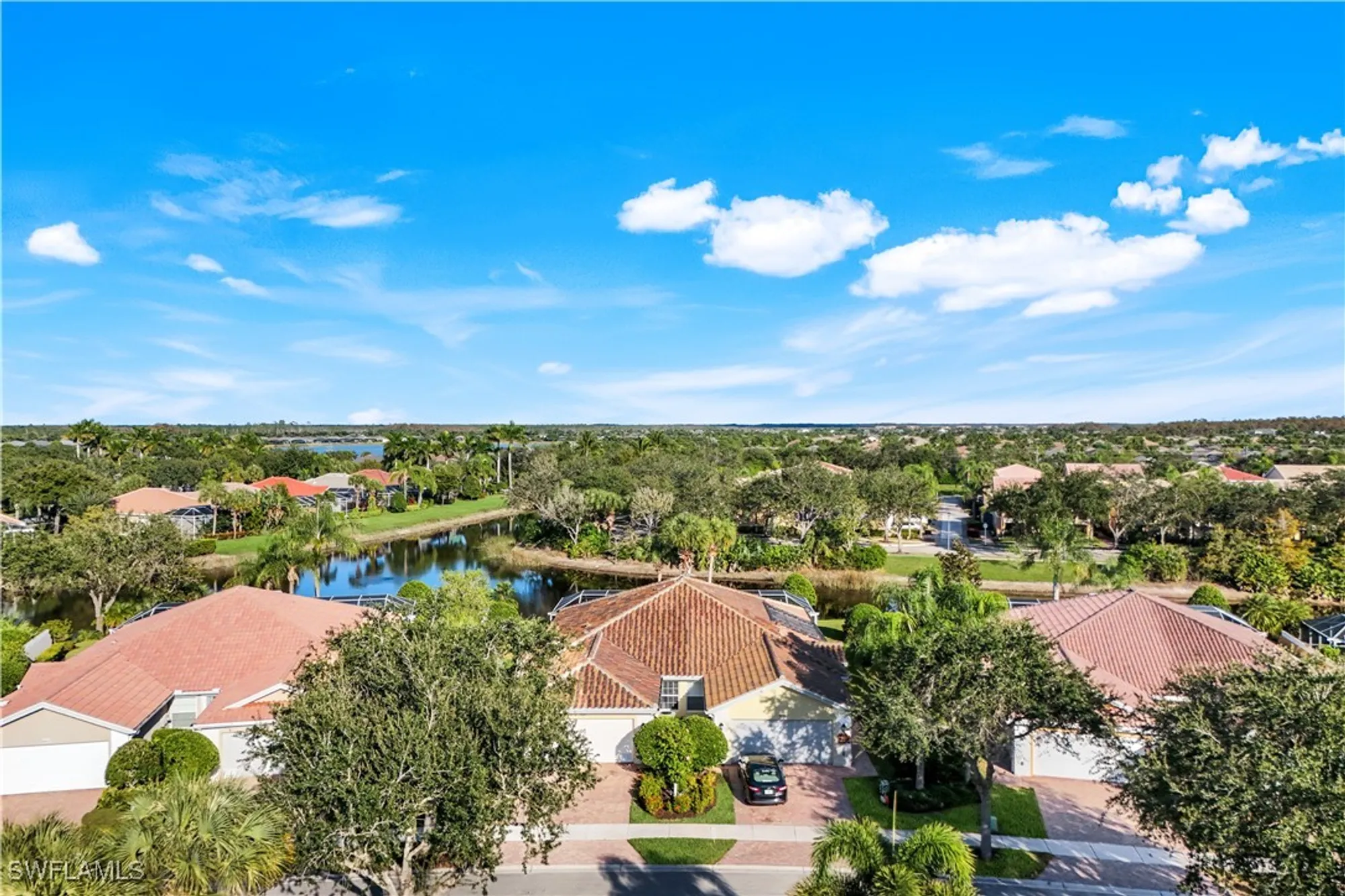 Property Slideshow image 30 of 44 | 28245 islet trl, Bonita Springs, FL, 34135