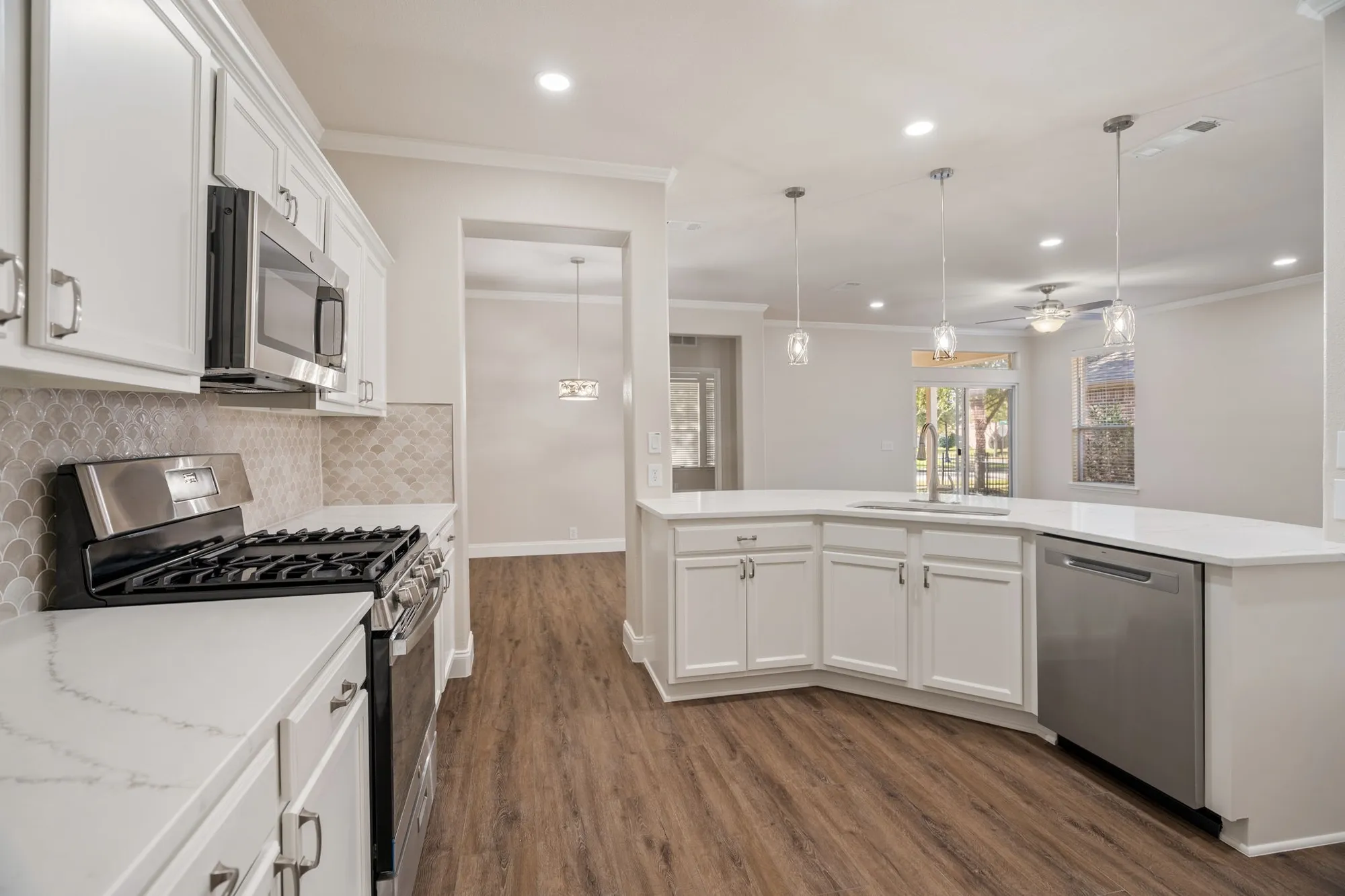 Property Slideshow image 10 of 21 | 1023 nicklaus ct, Frisco, TX, 75036