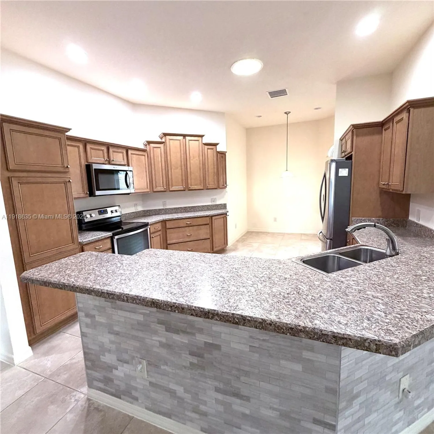 Property Slideshow image 27 of 41 | 1134 fieldbrook way, The Villages, FL, 32163