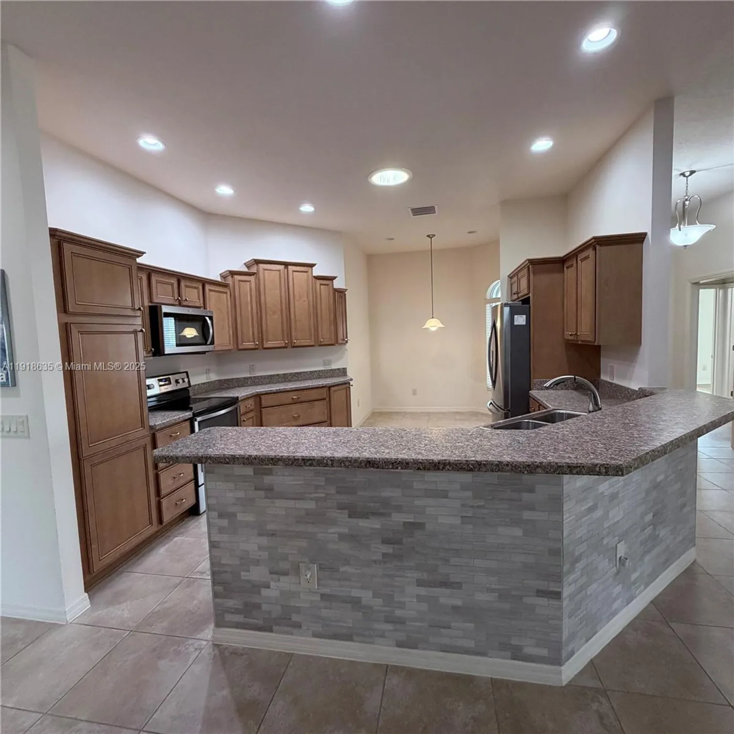 Property Slideshow image 32 of 41 | 1134 fieldbrook way, The Villages, FL, 32163