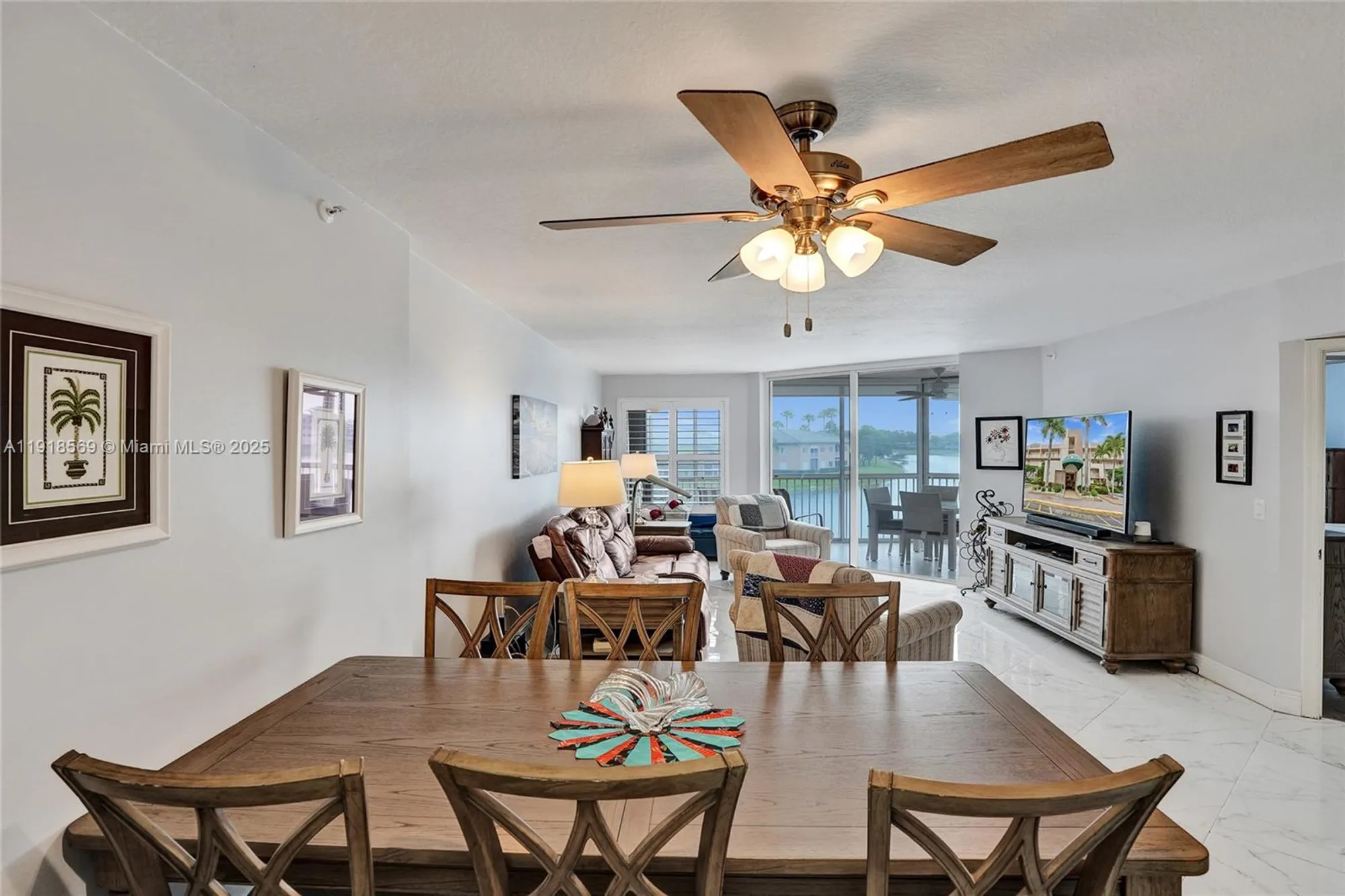 Property Slideshow image 16 of 41 | 7760 granville dr # 303, Tamarac, FL, 33321