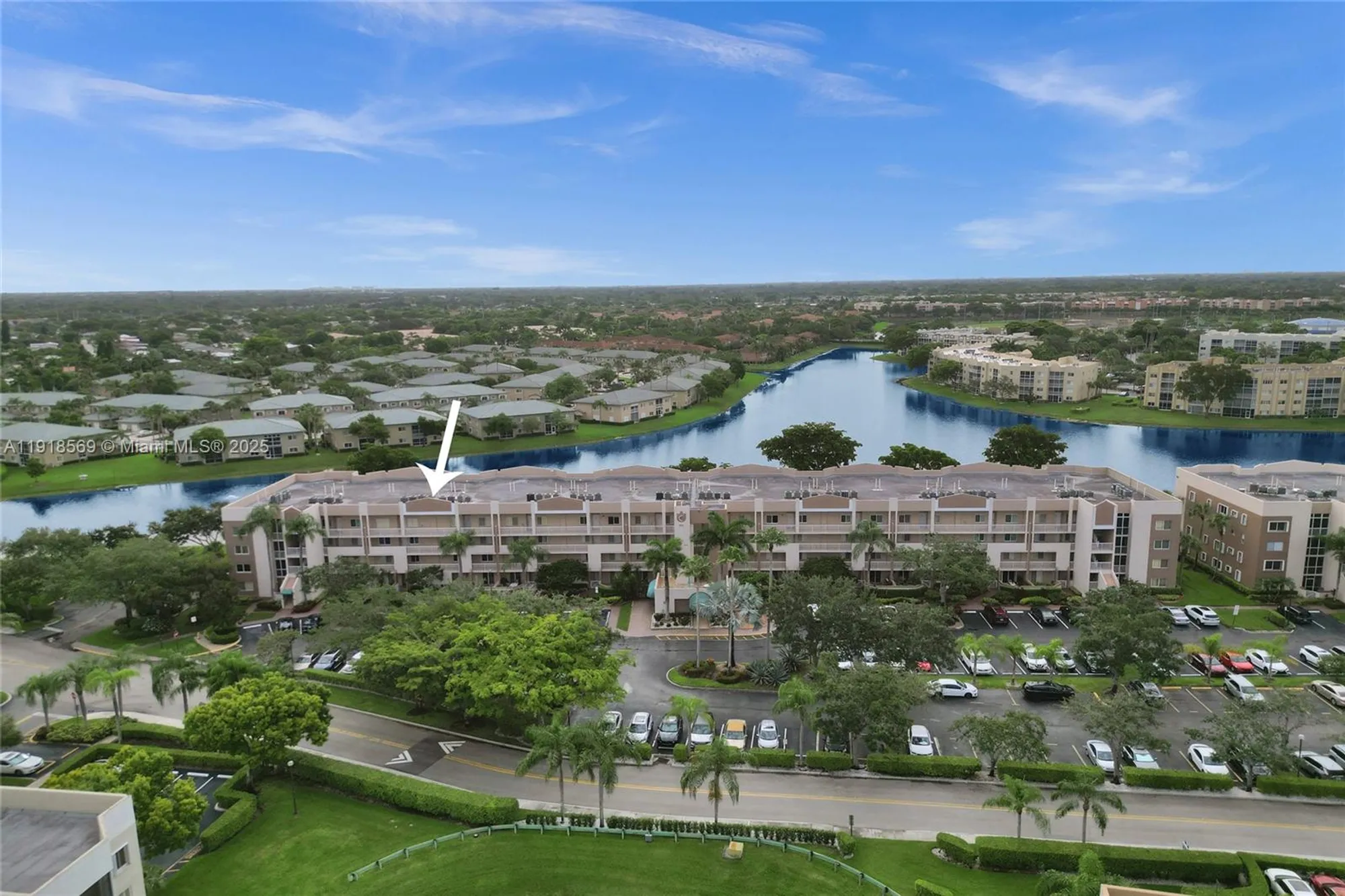 Property Slideshow image 2 of 41 | 7760 granville dr # 303, Tamarac, FL, 33321