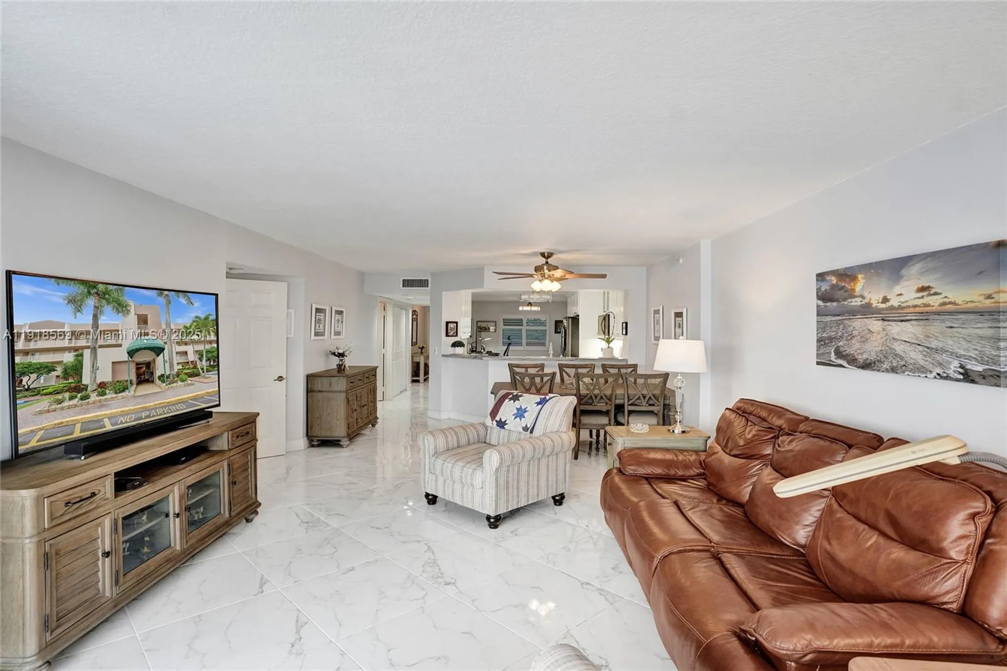 Property Slideshow image 20 of 41 | 7760 granville dr # 303, Tamarac, FL, 33321